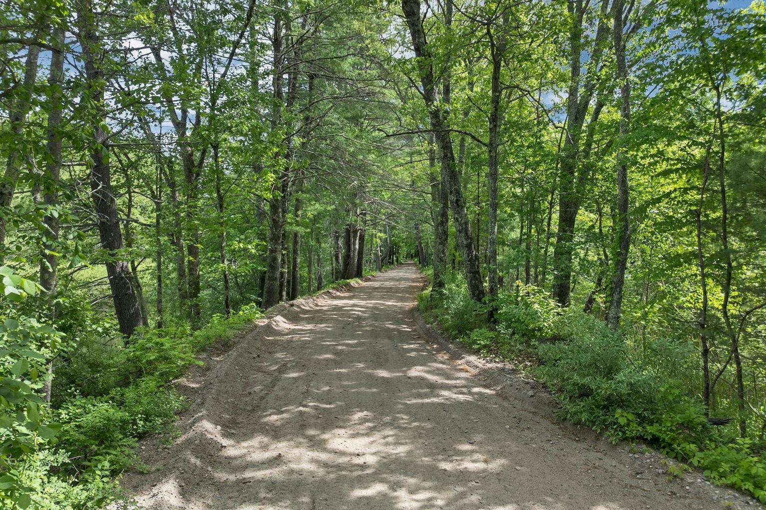 40 Sheldon Rd, Derry, NH 03038