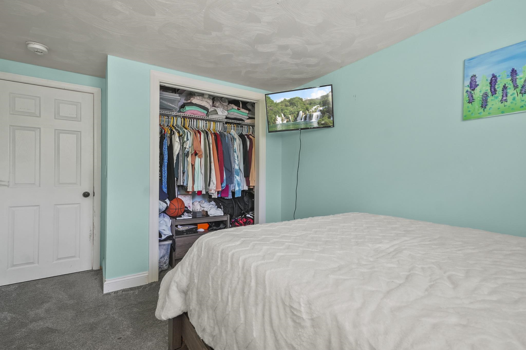 1 Tate St, Hudson, NH 03051