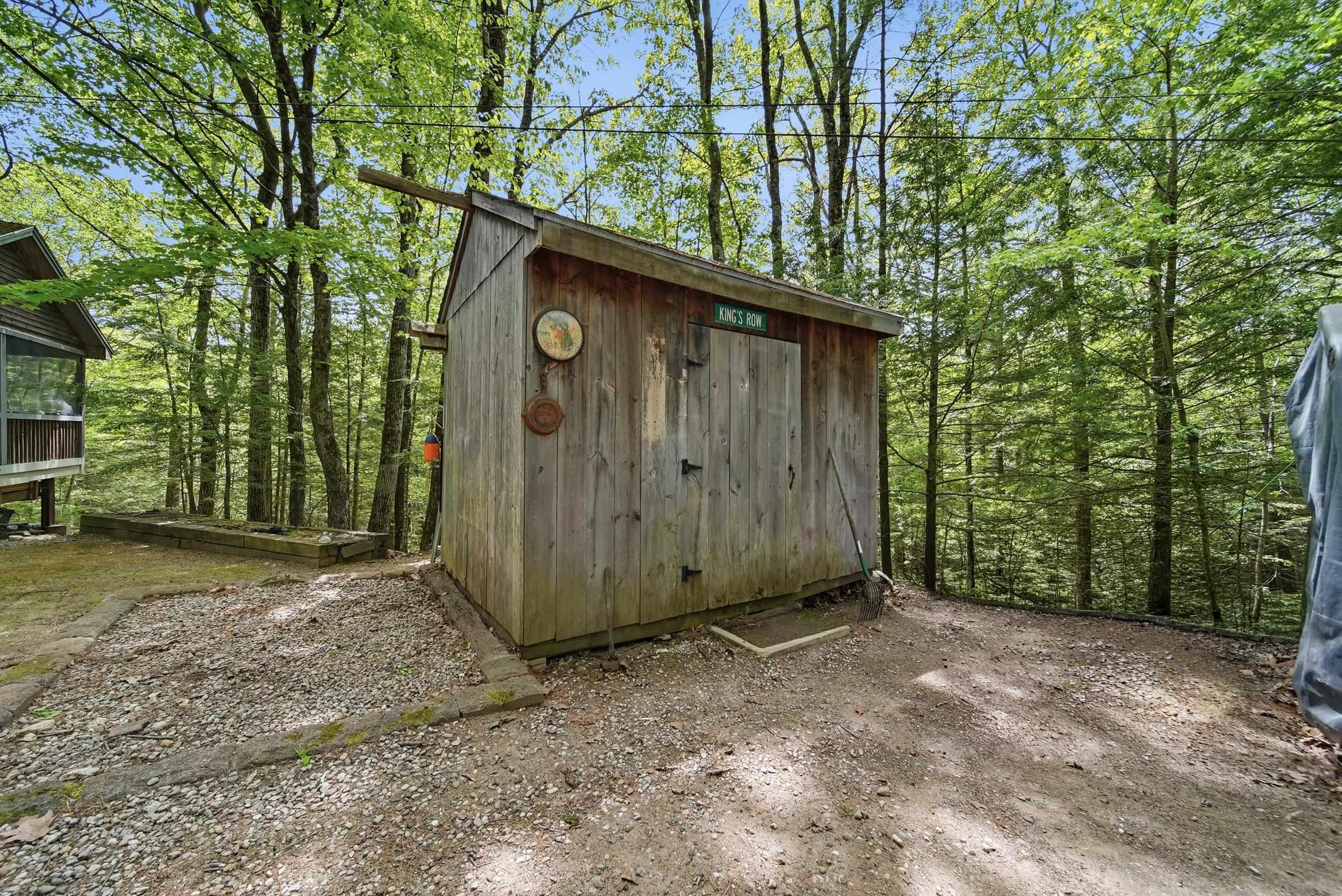 166 Cram Rd, Weare, NH 03281
