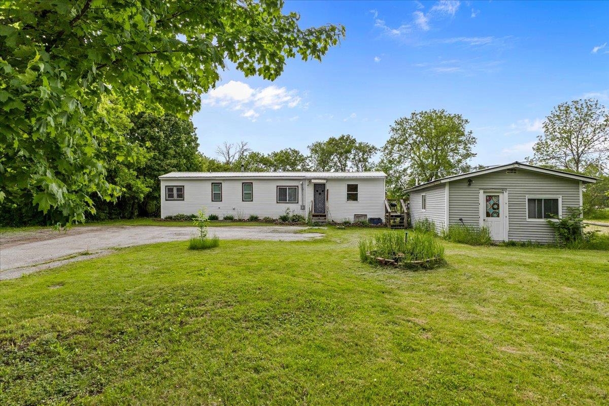 24 Pearl Ave Extension
