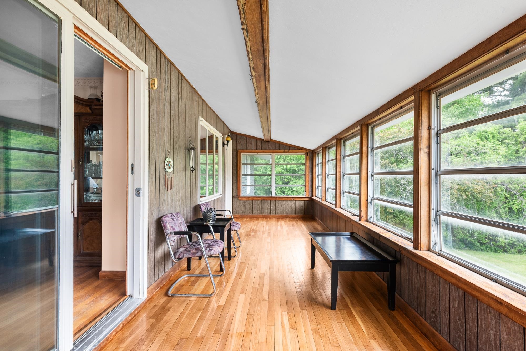 2 Parker Dr, Hudson, NH 03051