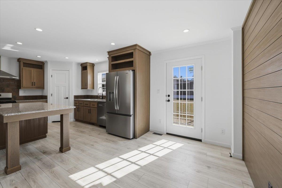 2 Wentworth Ave, Tilton, NH 03276
