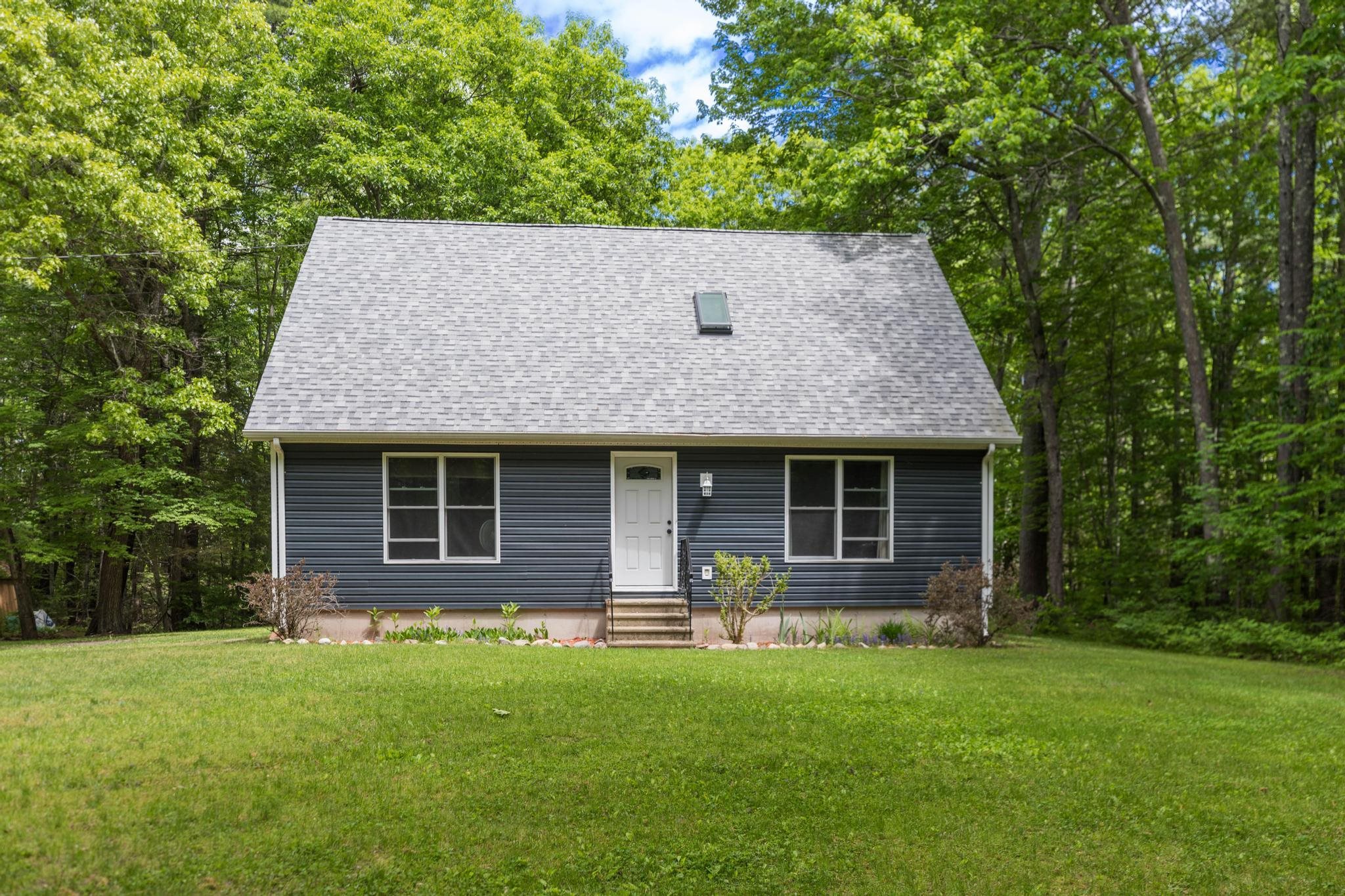 19 Glenn Hill Rd, Dover, NH 03820