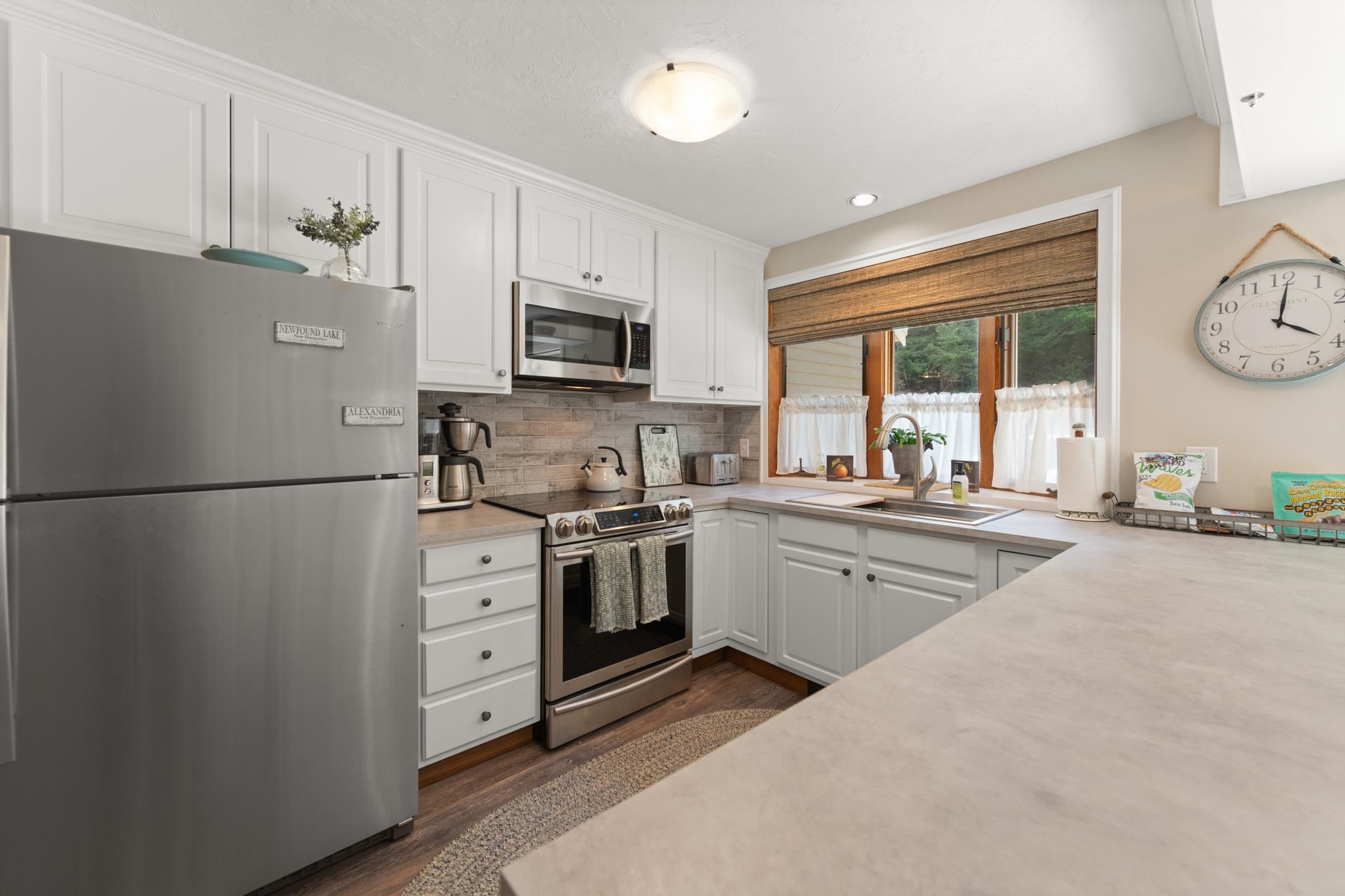 21 Village West Dr #15, Alexandria, NH 03222