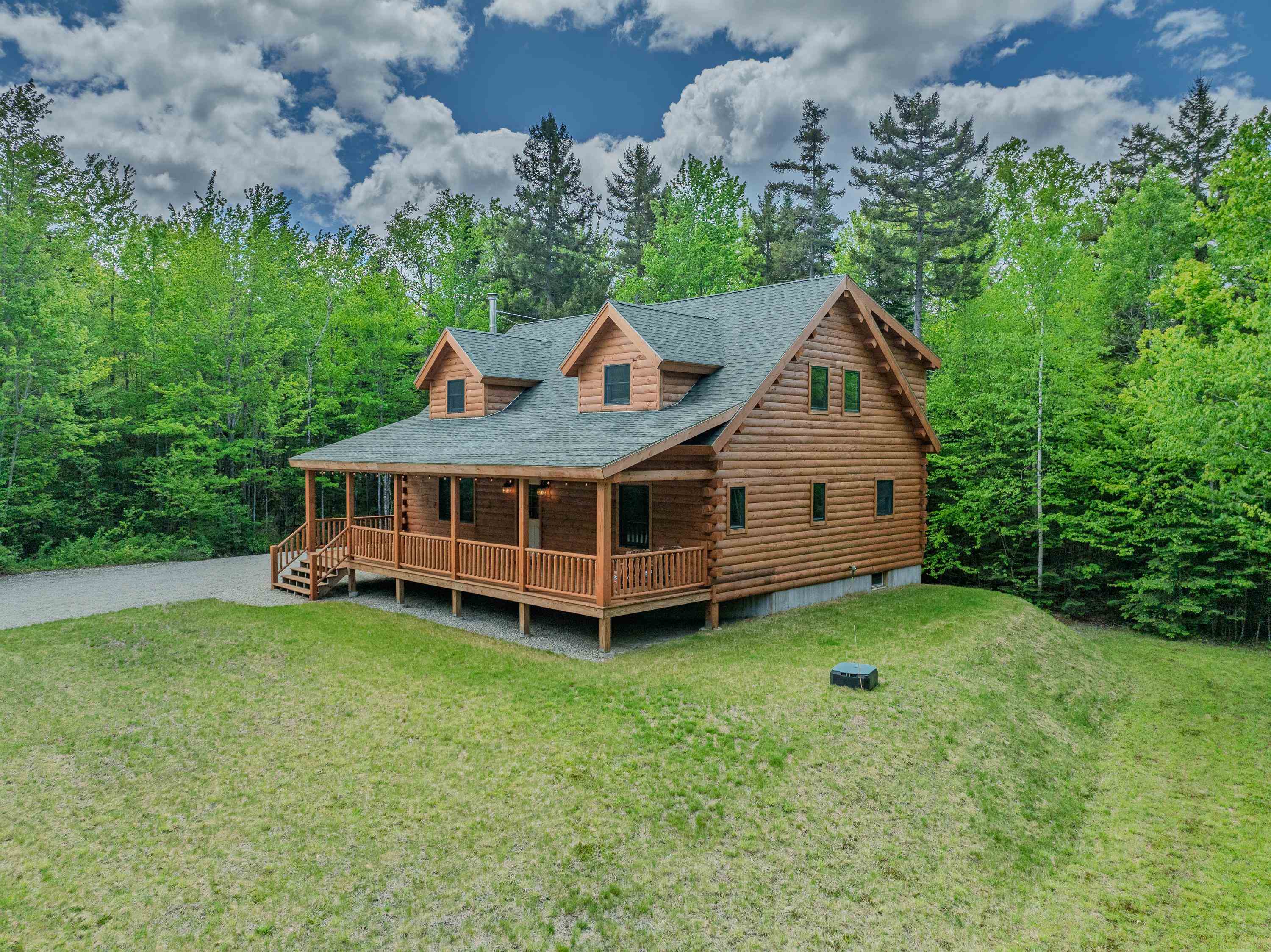 92 Joyce Dr, Carroll, NH 03595