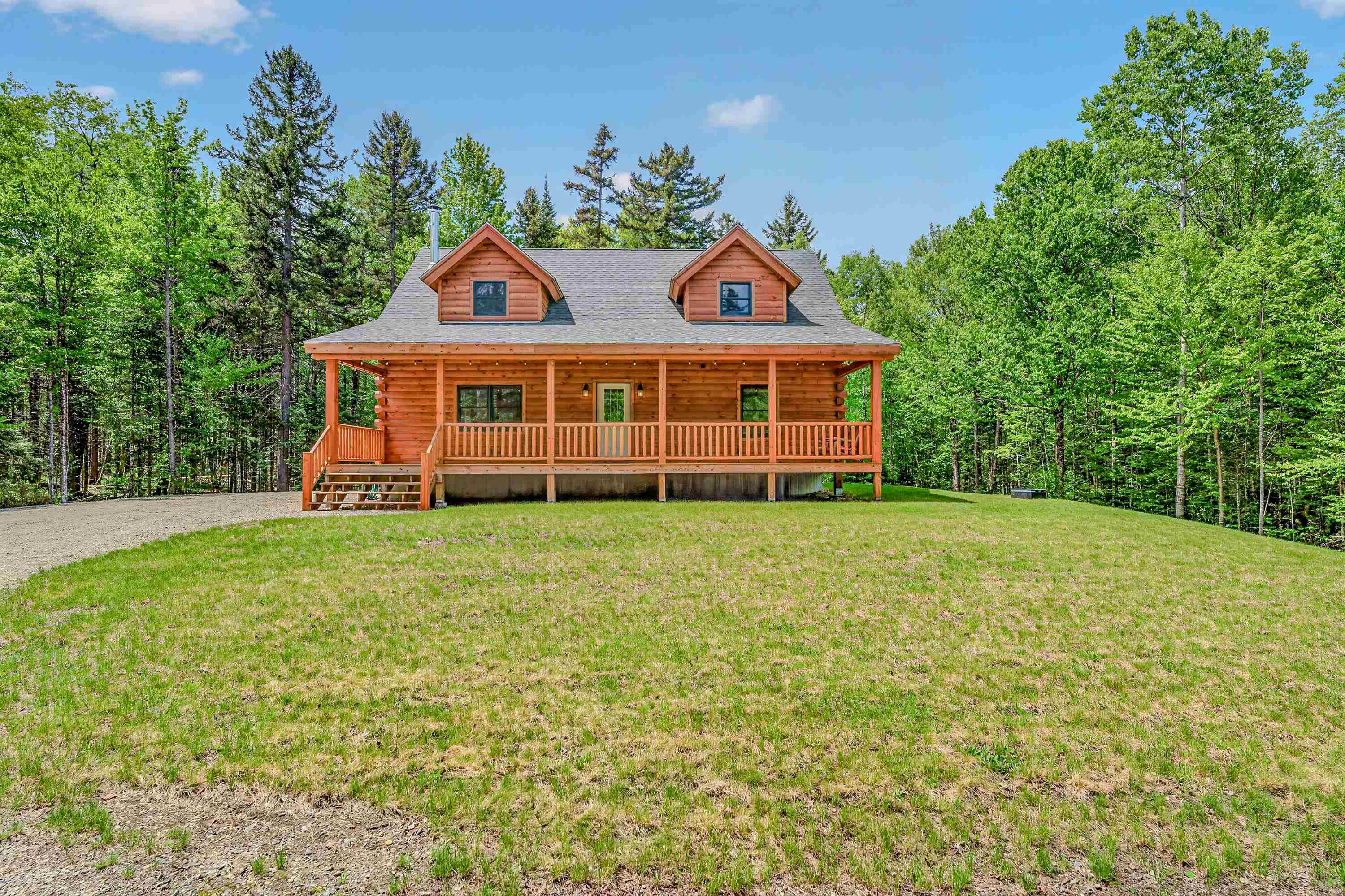92 Joyce Dr, Carroll, NH 03595