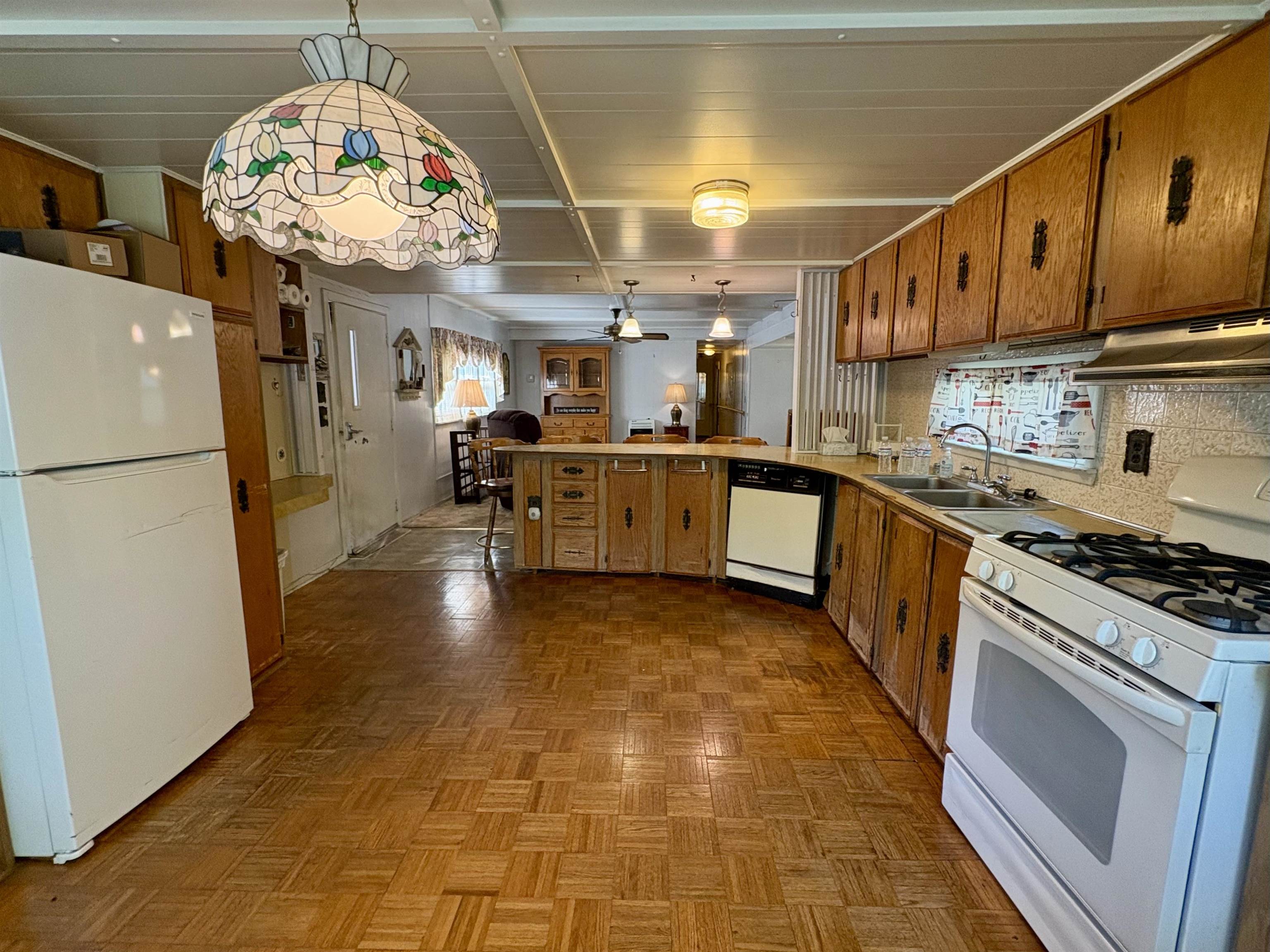 29 Brown Ave, Seabrook, NH 03874