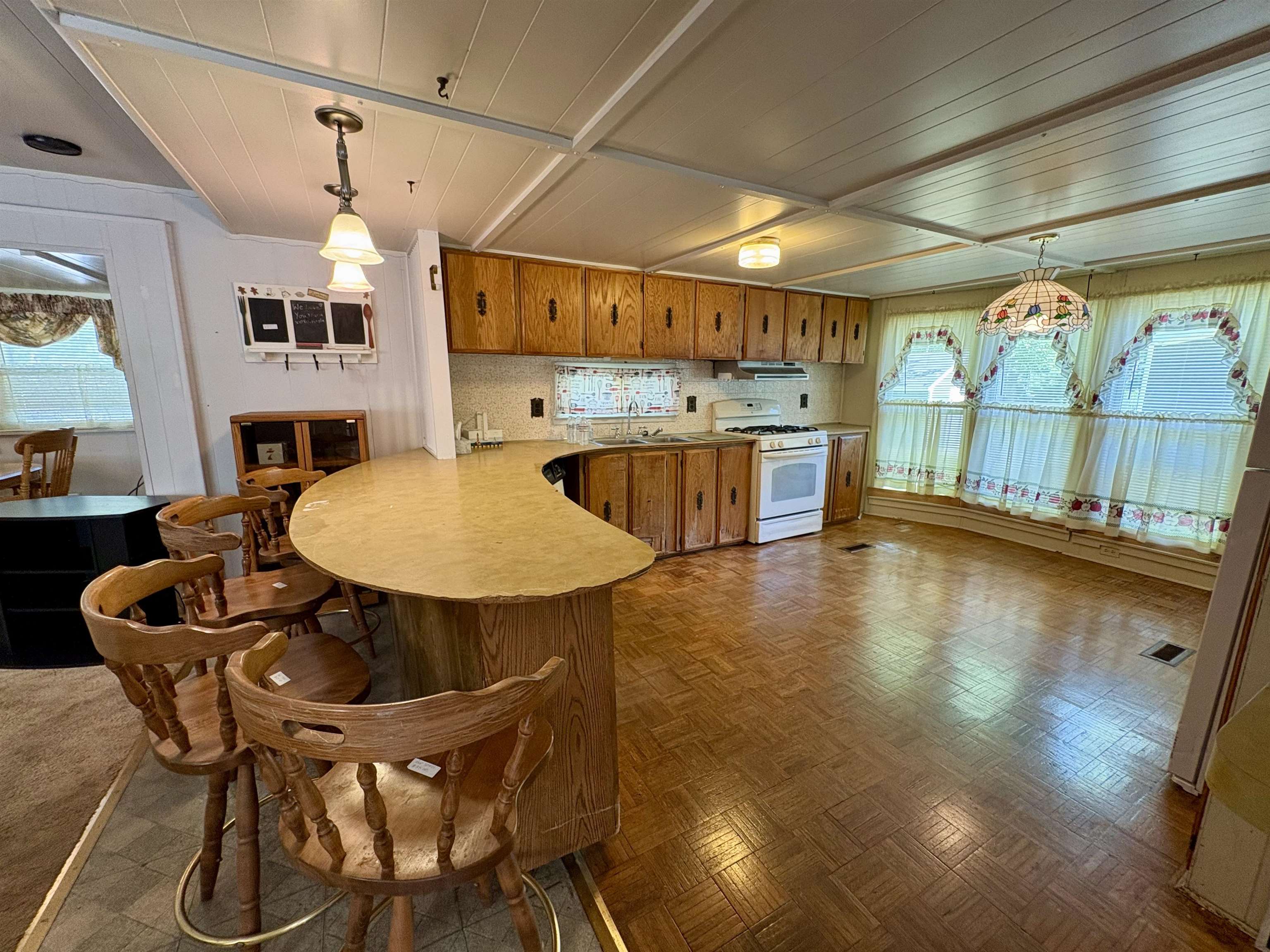 29 Brown Ave, Seabrook, NH 03874