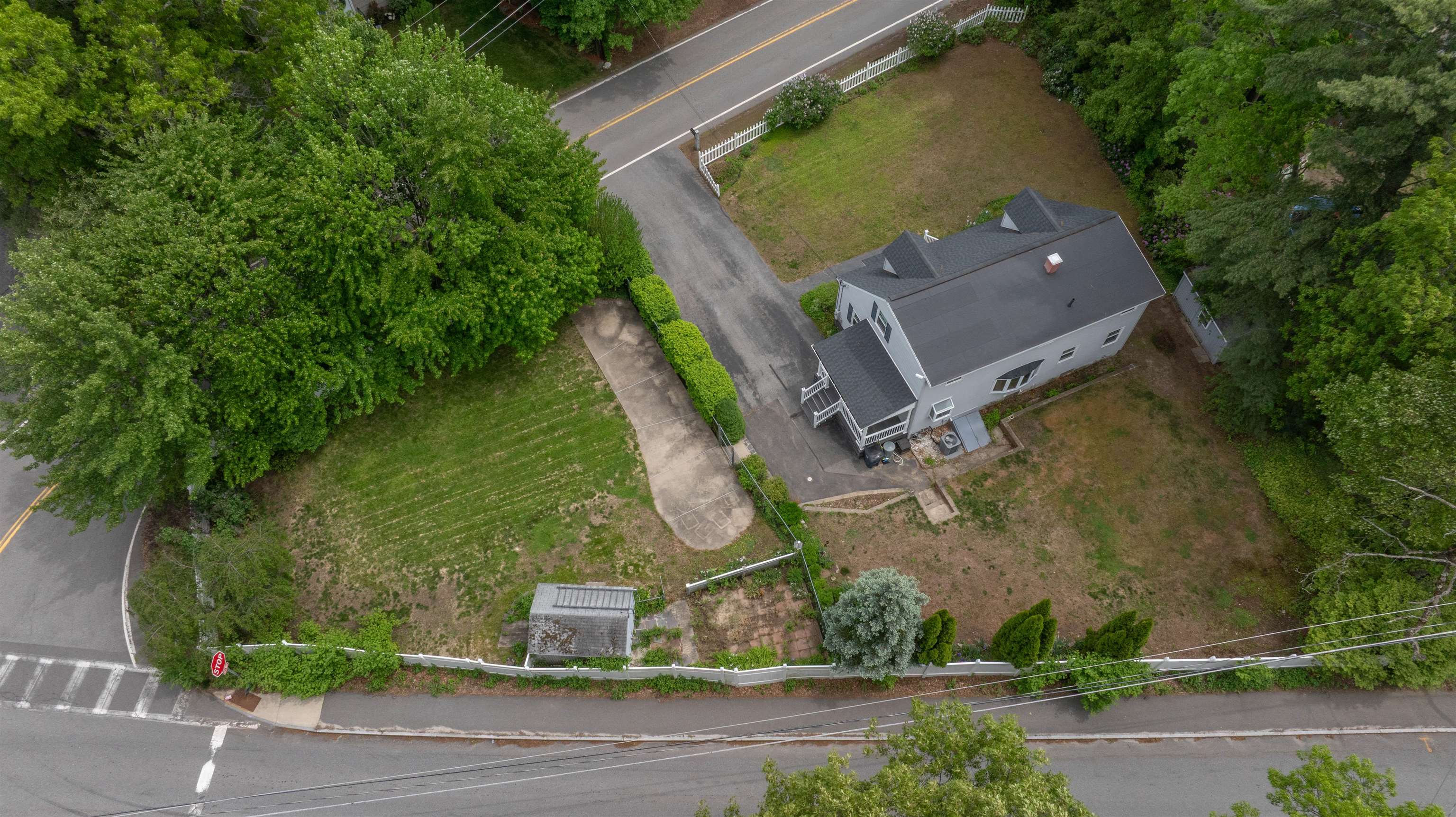 192 Searles Rd, Nashua, NH 03062