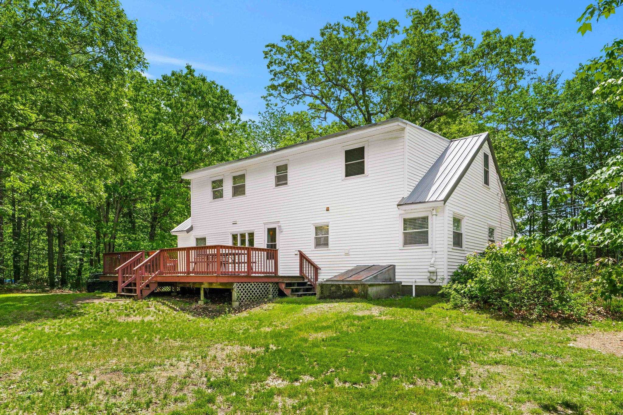 52 Pinkham Rd, Lee, NH 03861