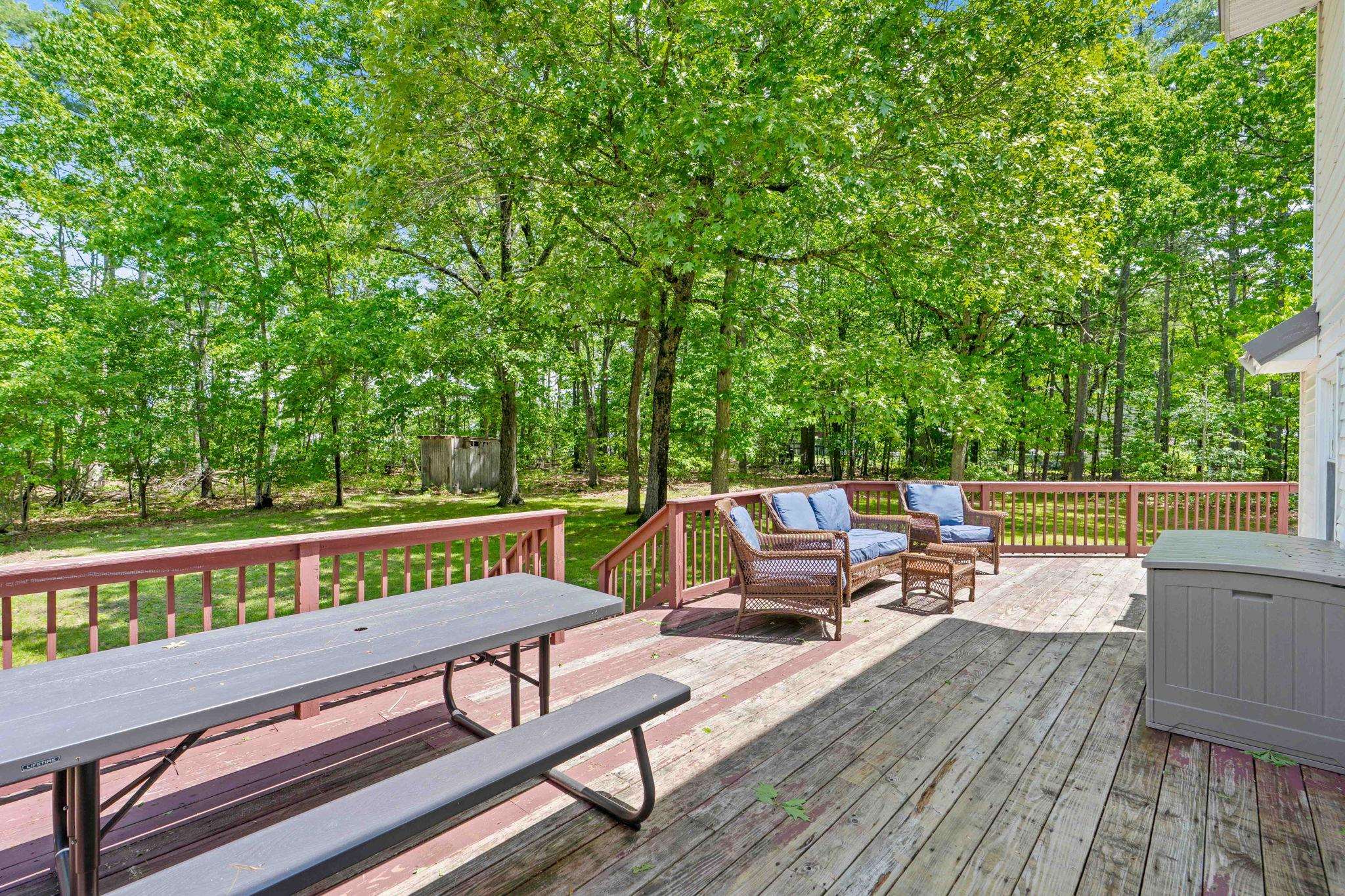 52 Pinkham Rd, Lee, NH 03861