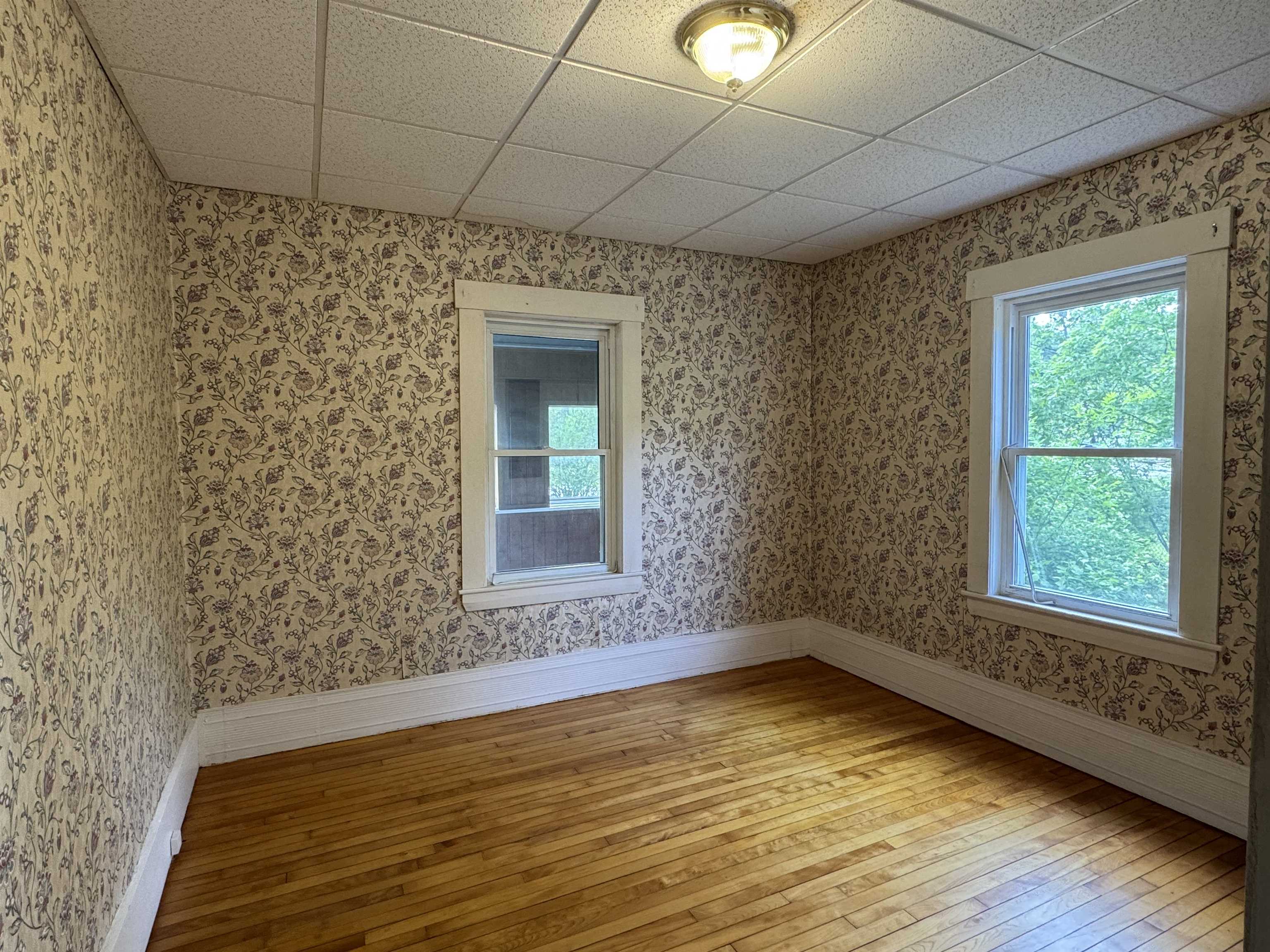 1 Circle Dr, Boscawen, NH 03303