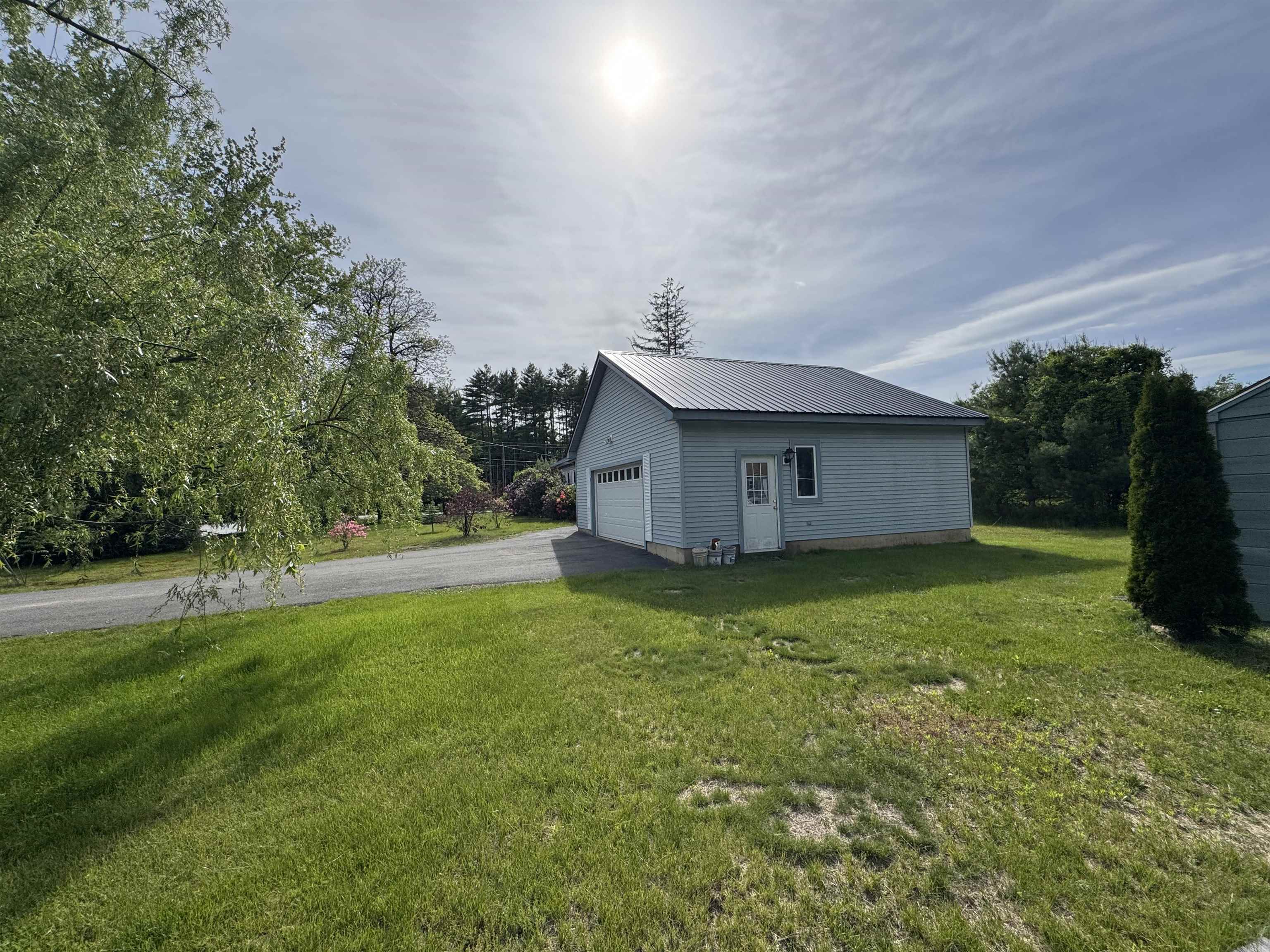 1 Circle Dr, Boscawen, NH 03303