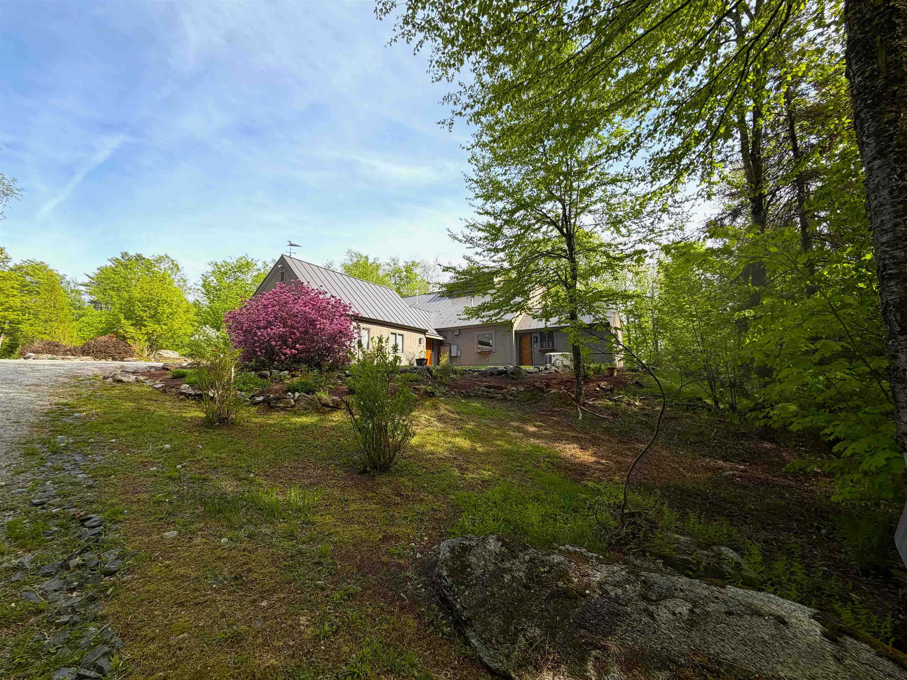 28 Wildwood Dr, Grantham, NH 03753