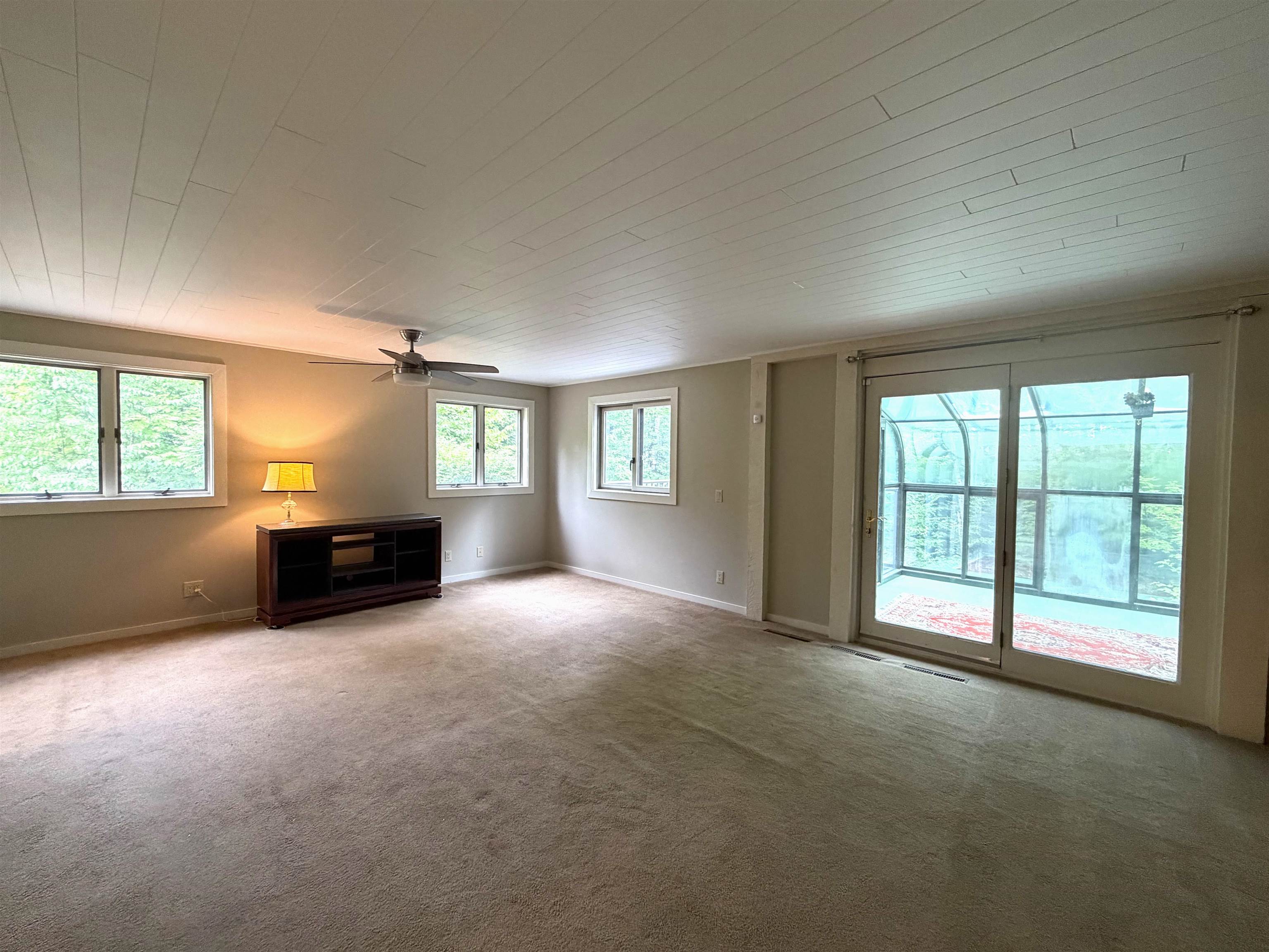 28 Wildwood Dr, Grantham, NH 03753