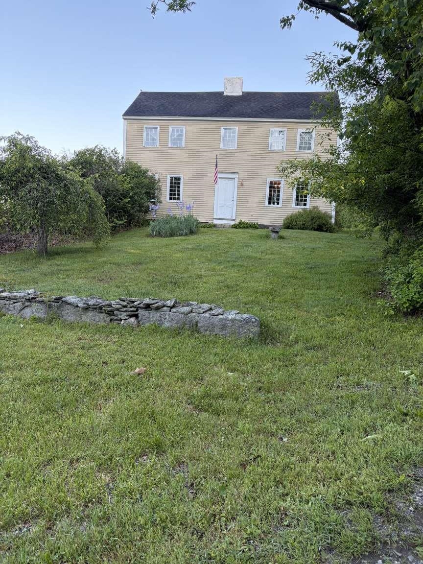 114 Dearborn Rd, Epping, NH 03042