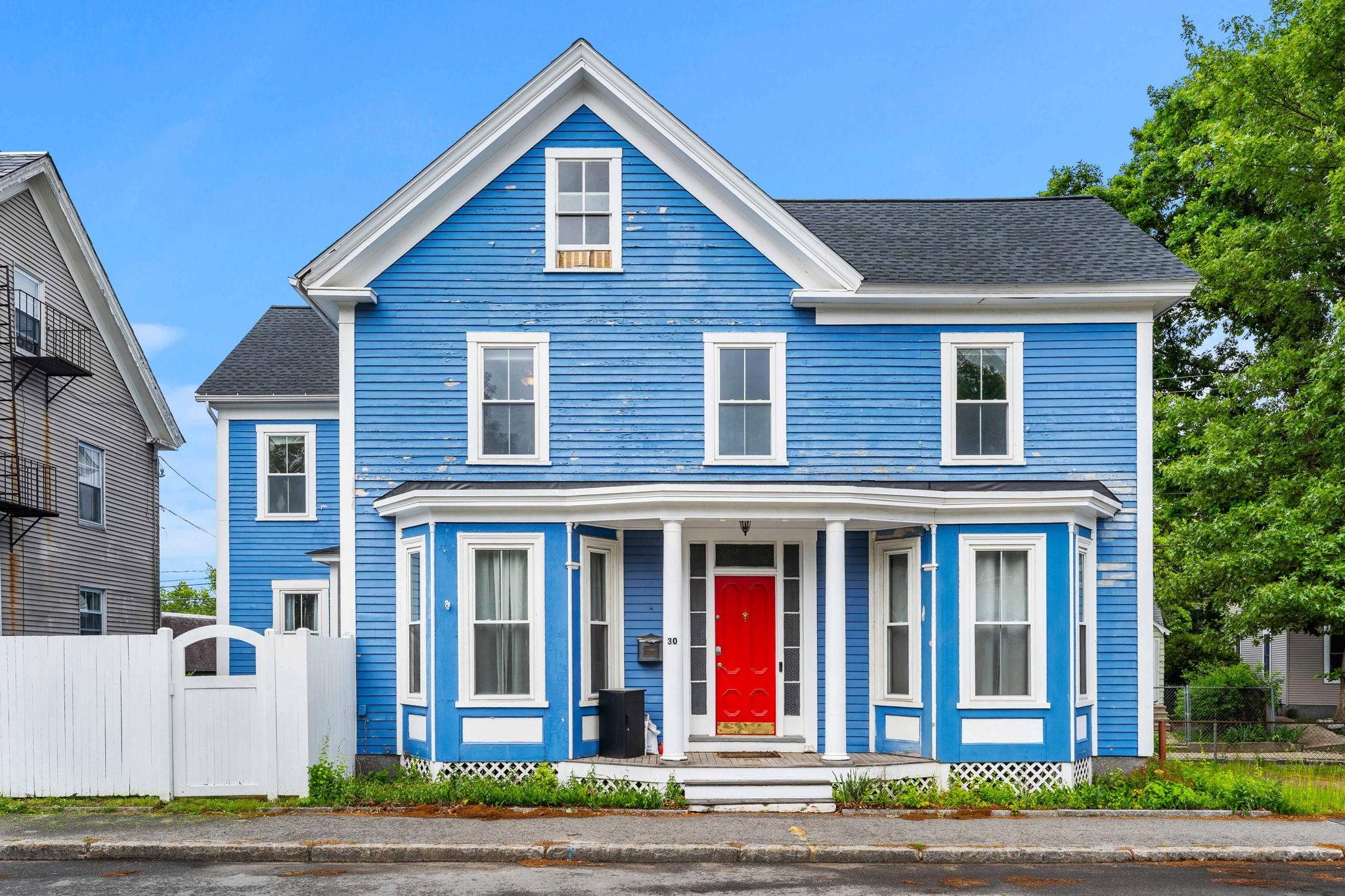 30 Abbott St, Nashua, NH 03064