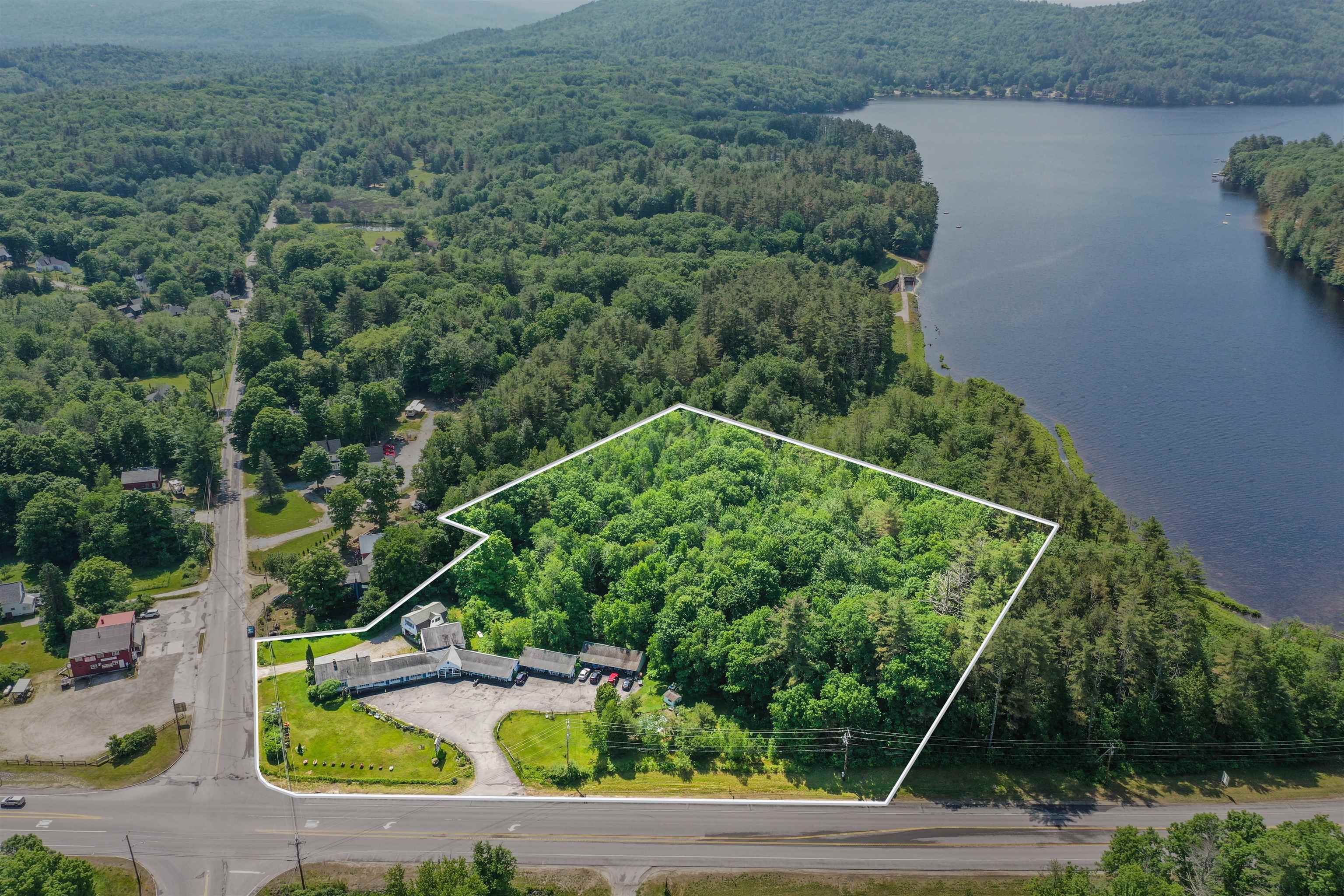 626 West Main St, Hillsborough, NH 03244