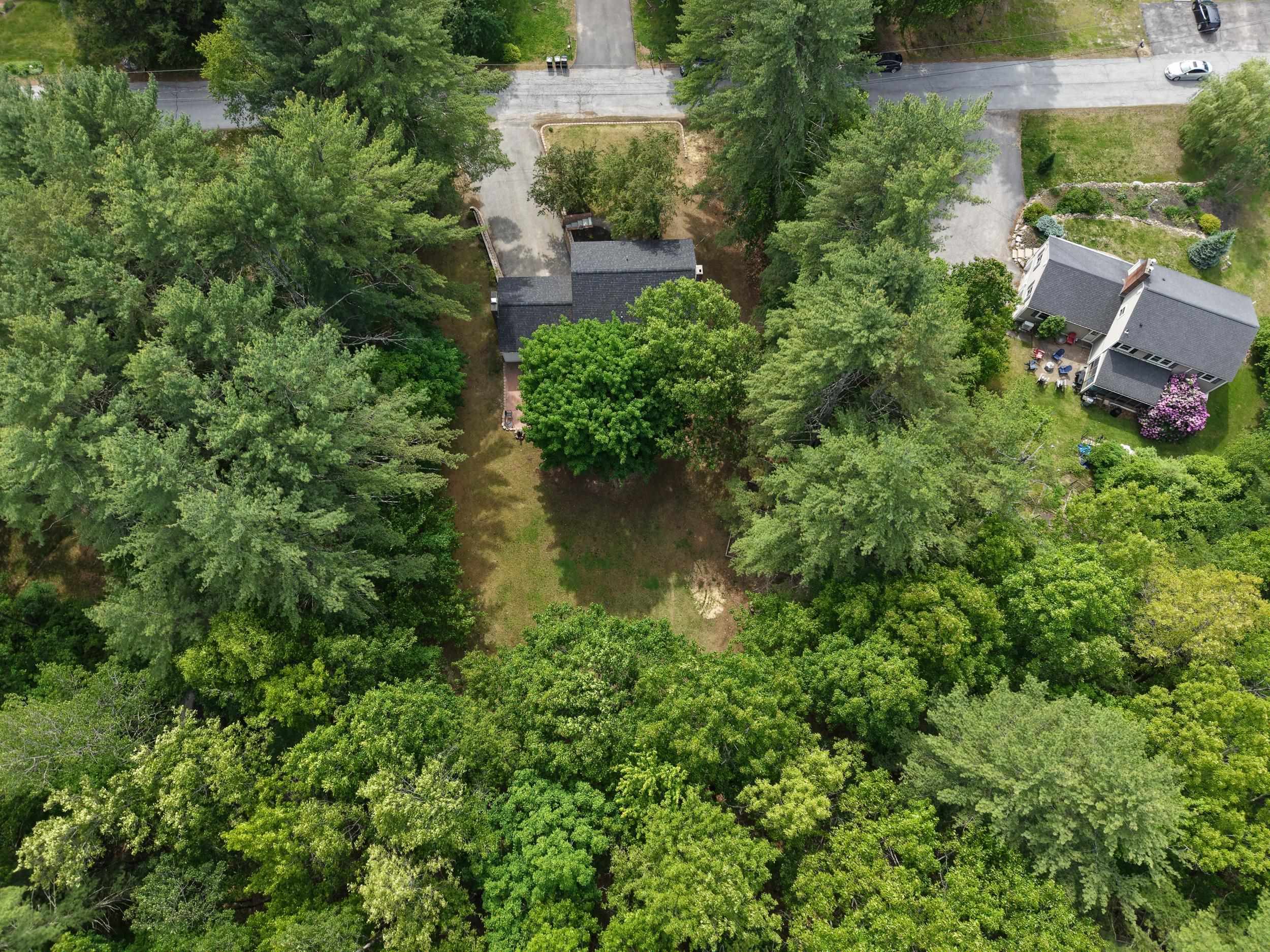 9 Northfield Rd, Amherst, NH 03031