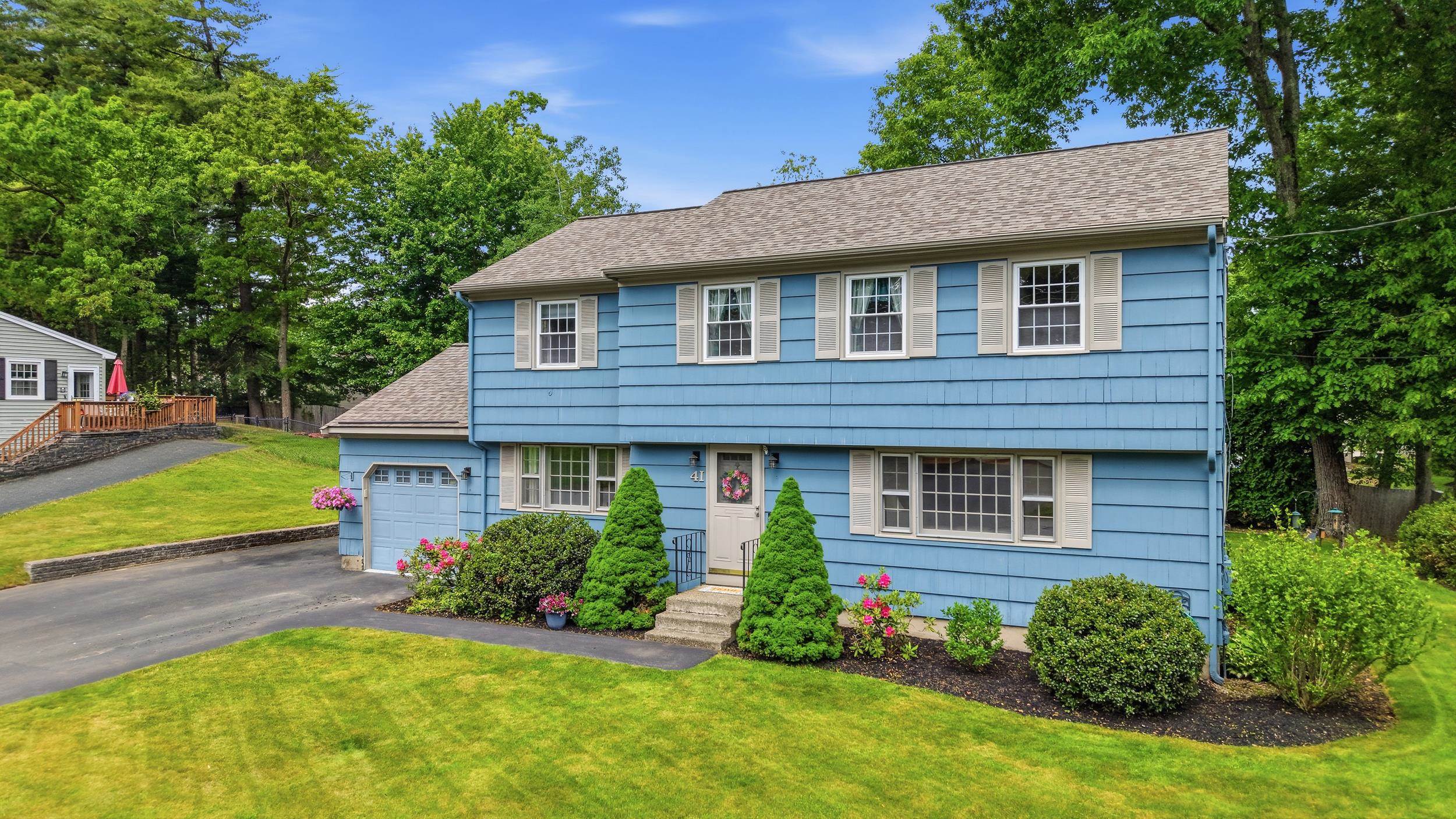41 Nottingham Dr, Nashua, NH 03062