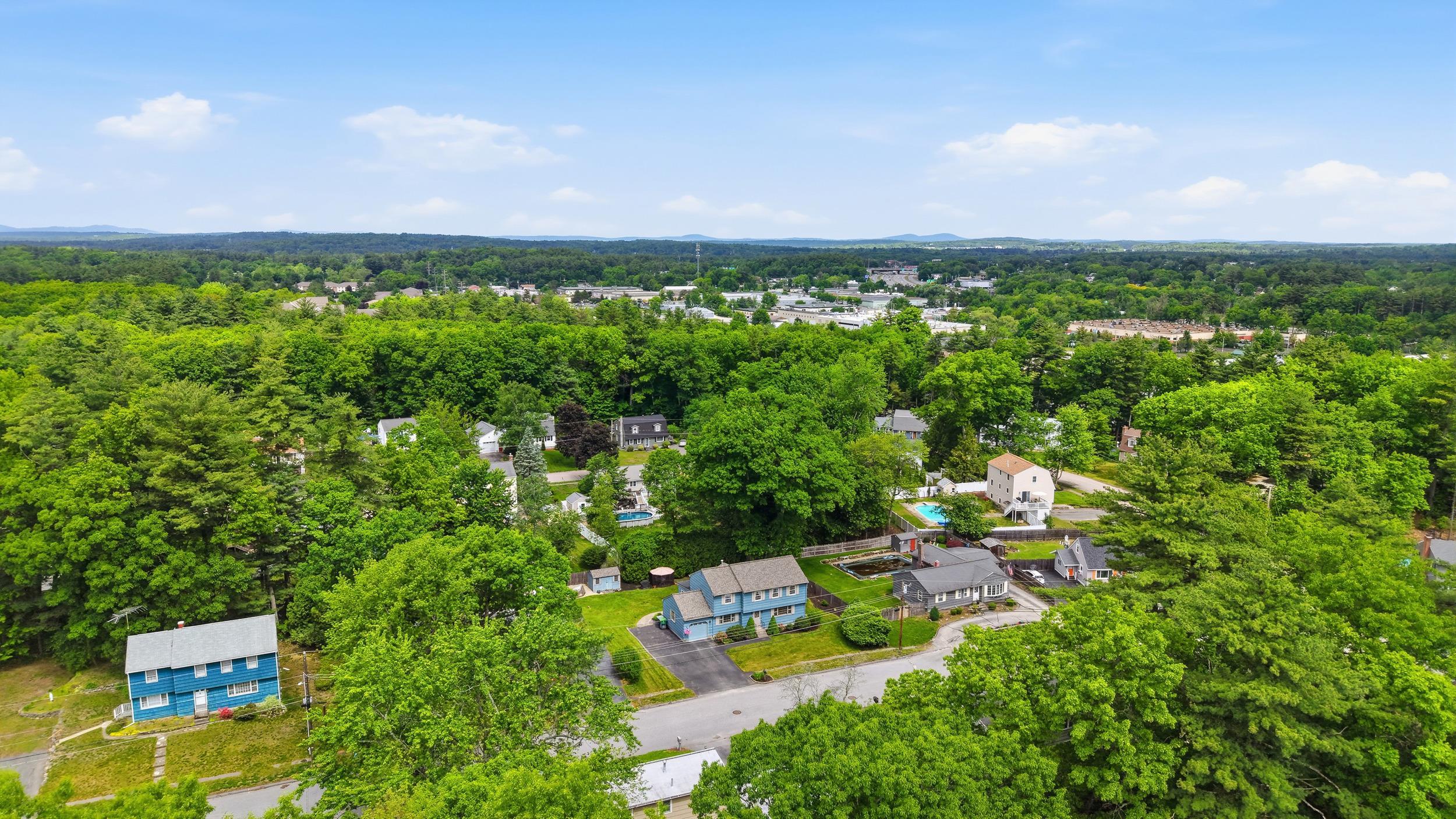41 Nottingham Dr, Nashua, NH 03062