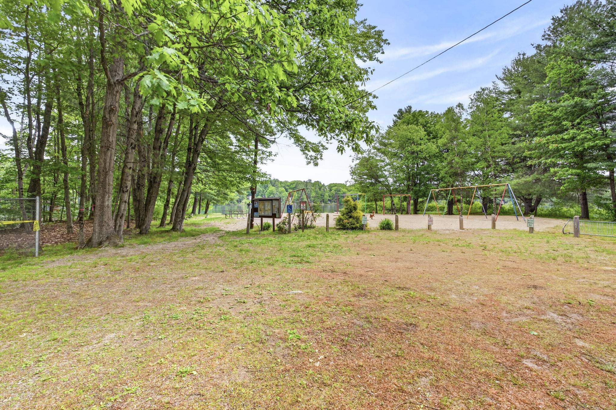 20 Sunrise Pl, Hillsborough, NH 03244