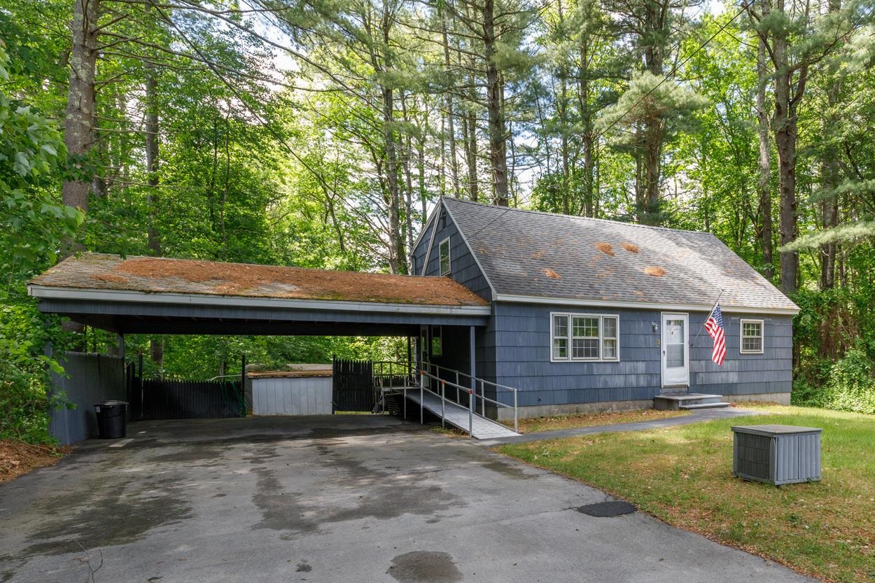 3 Madison Ave, Pelham, NH 03076