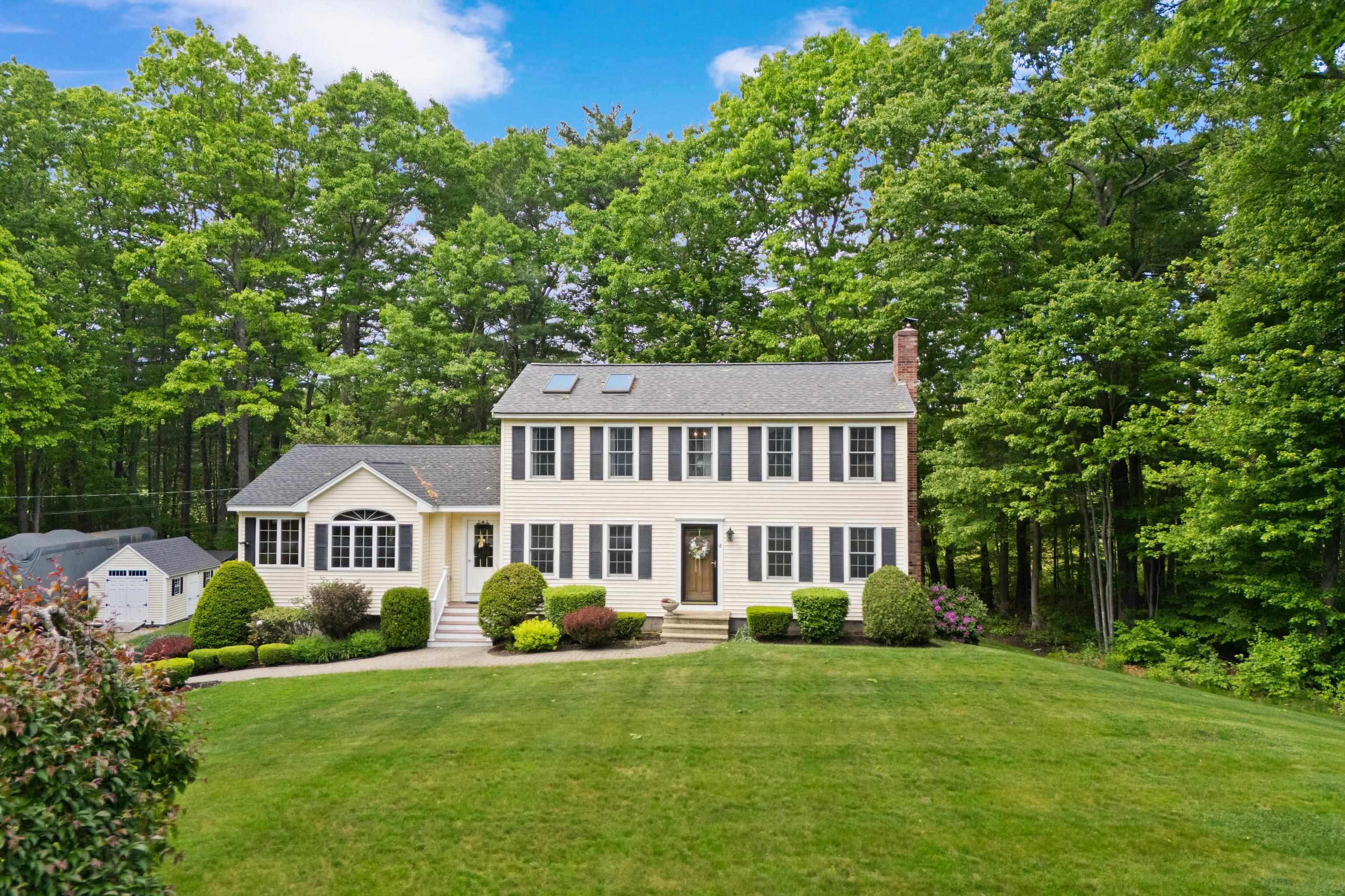 18 Paul Ave, Derry, NH 03038