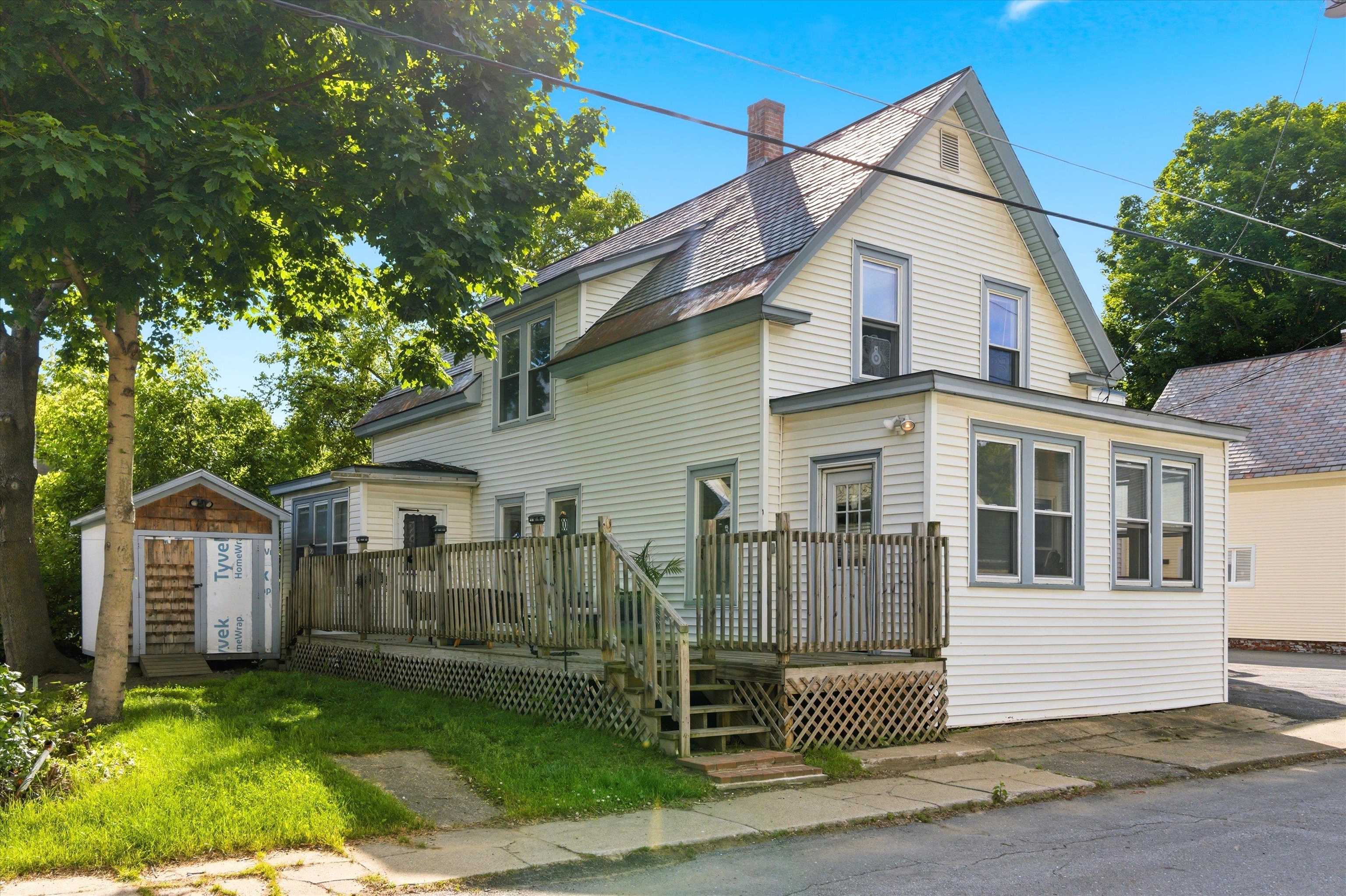26 Center St, Walpole, NH 03609-1710