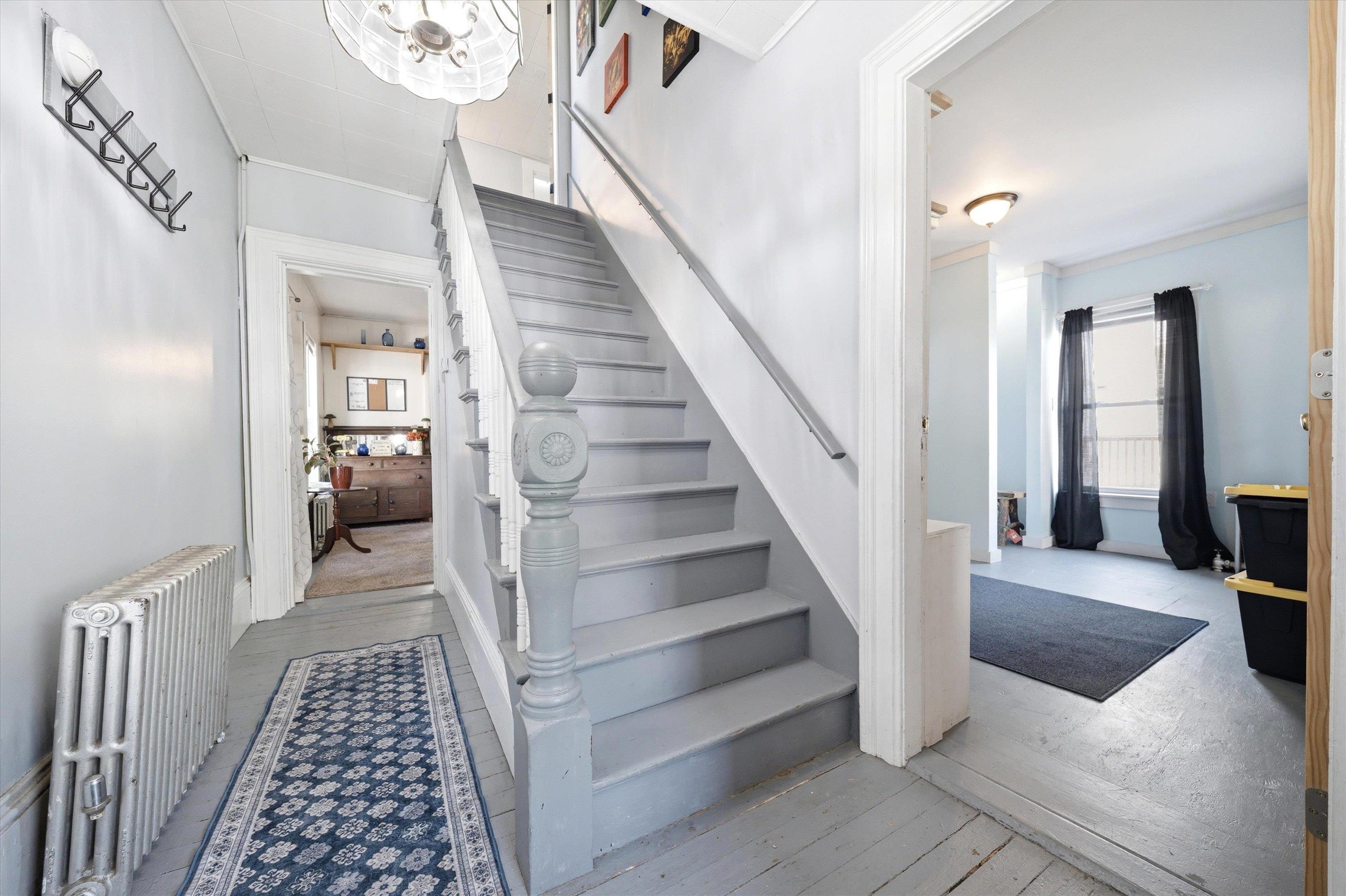 26 Center St, Walpole, NH 03609-1710