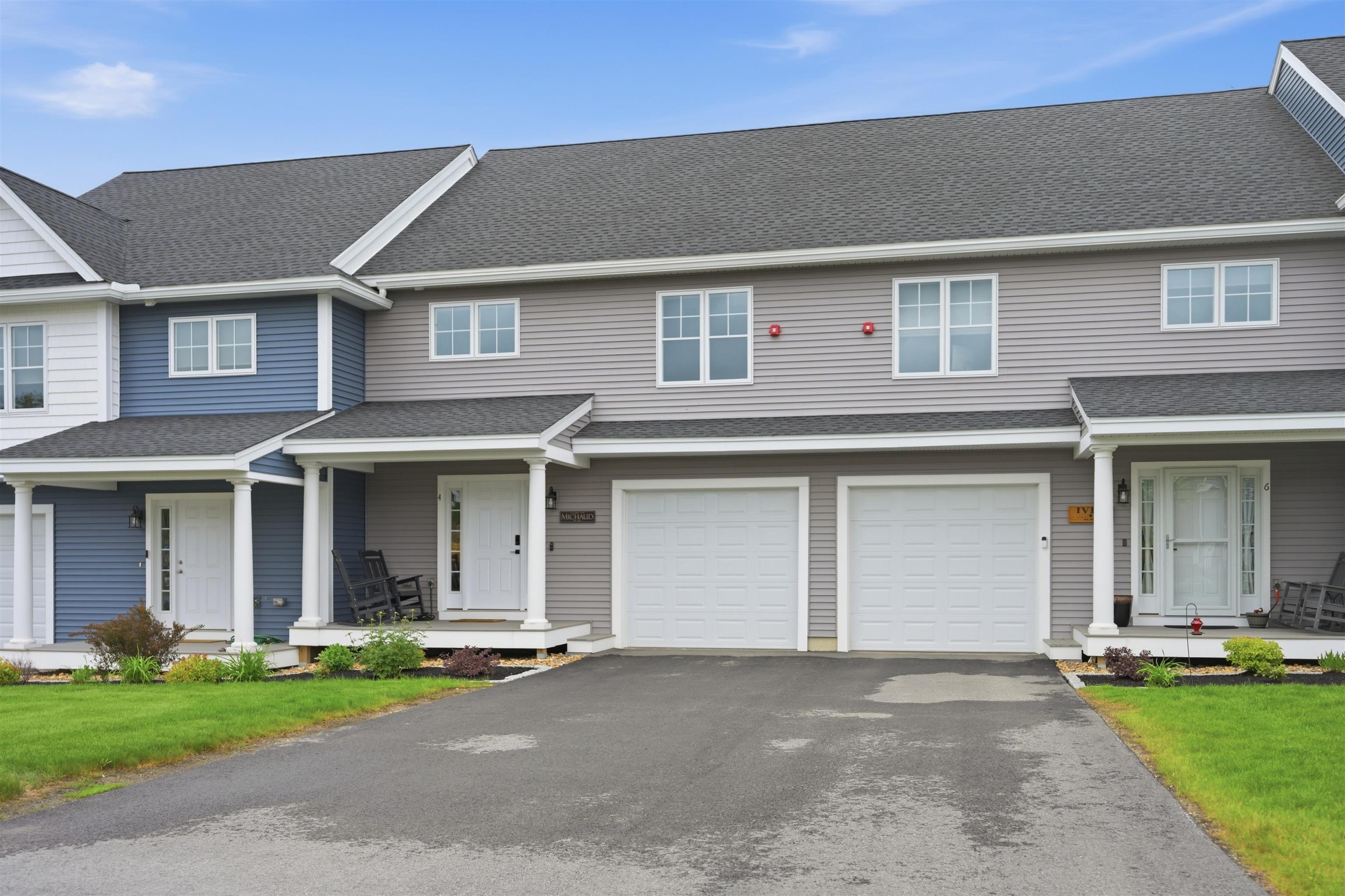 4 Autumn Ln, Raymond, NH 03077