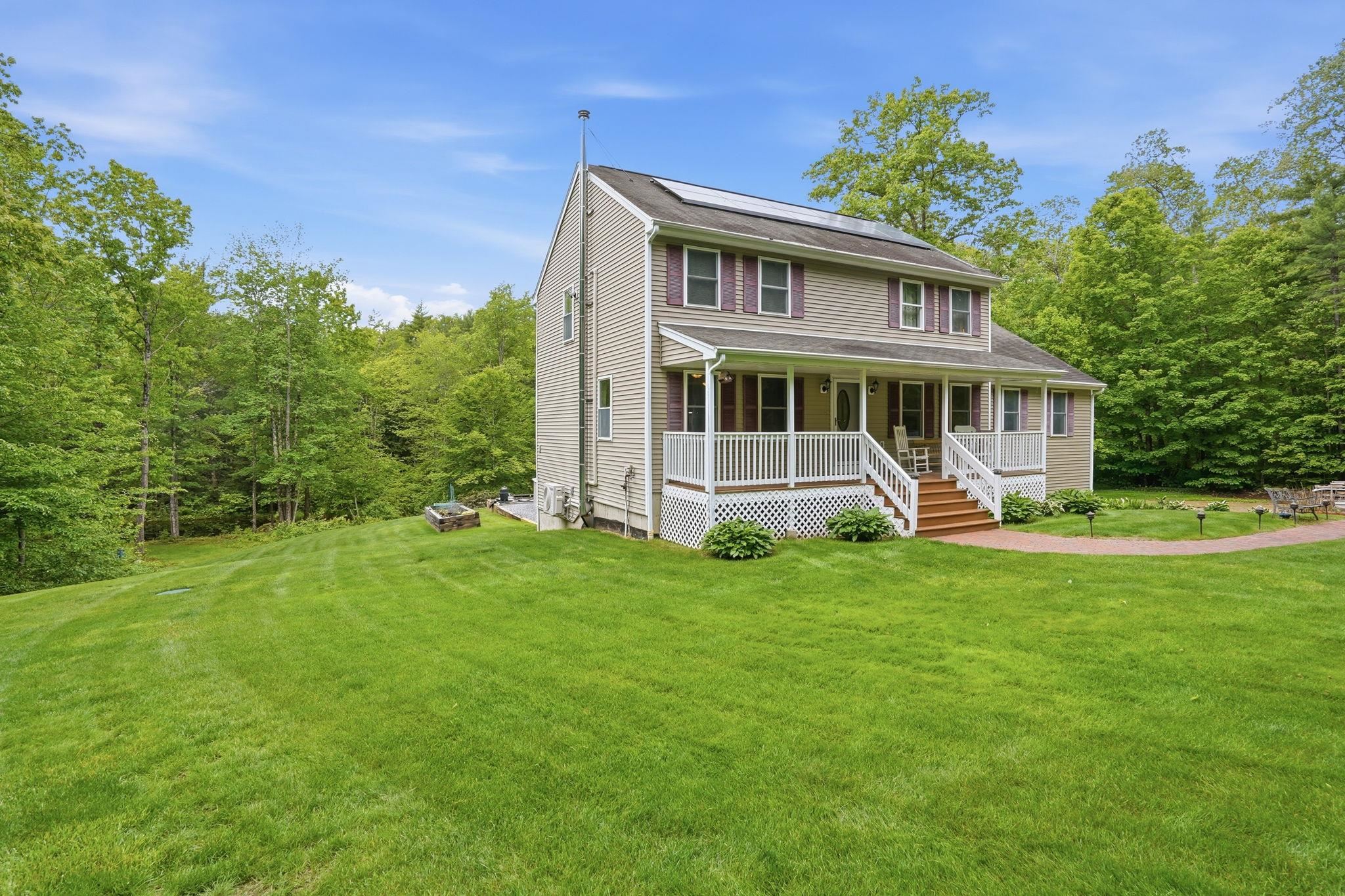 7077 Shaker Rd, Loudon, NH 03307