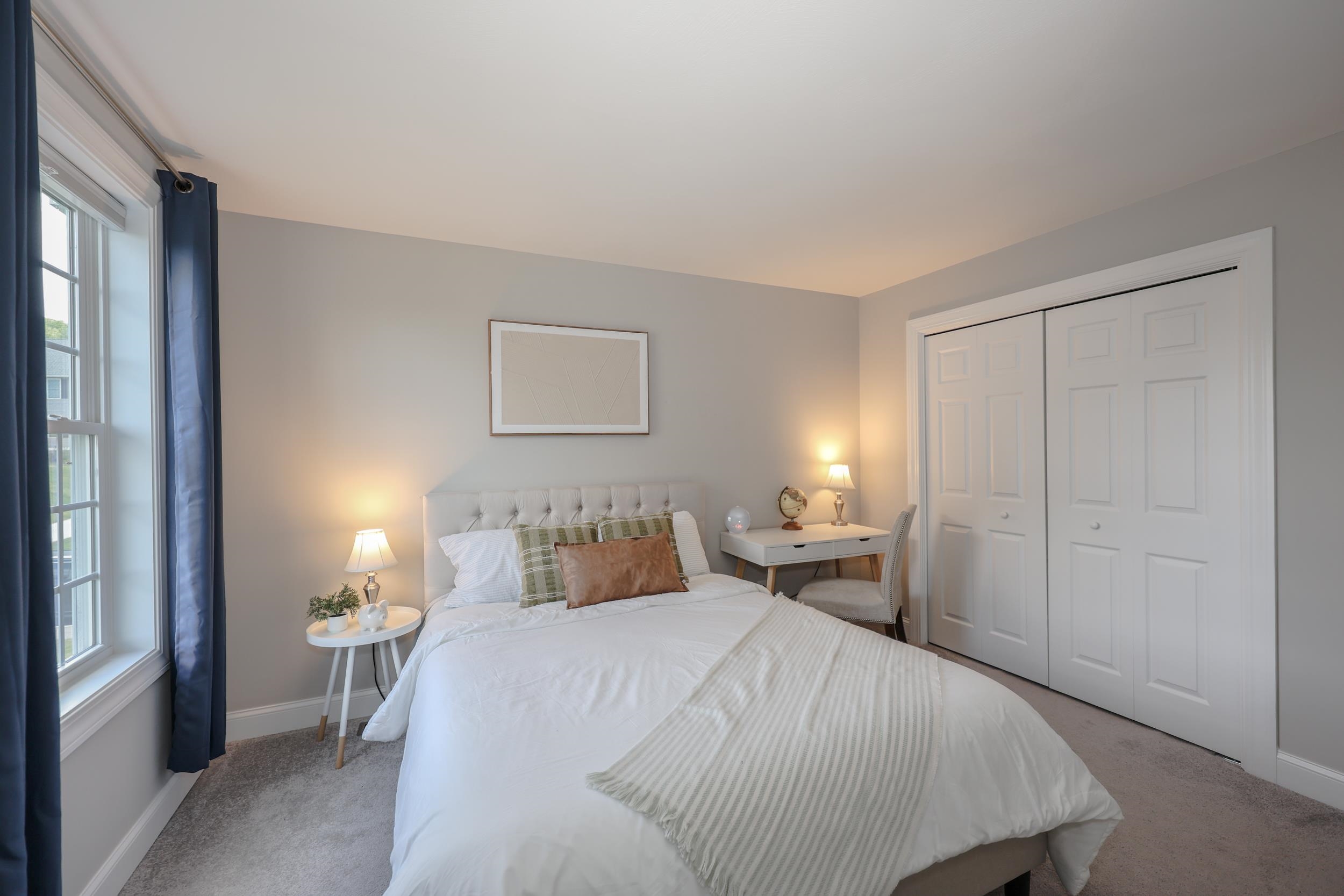 142 Brookview Dr, Hooksett, NH 03106