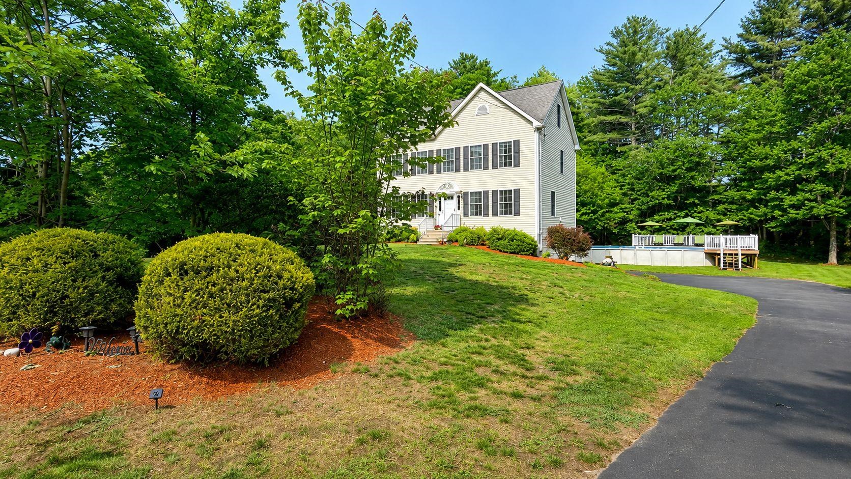 54 Chase Rd, Londonderry, NH 03053
