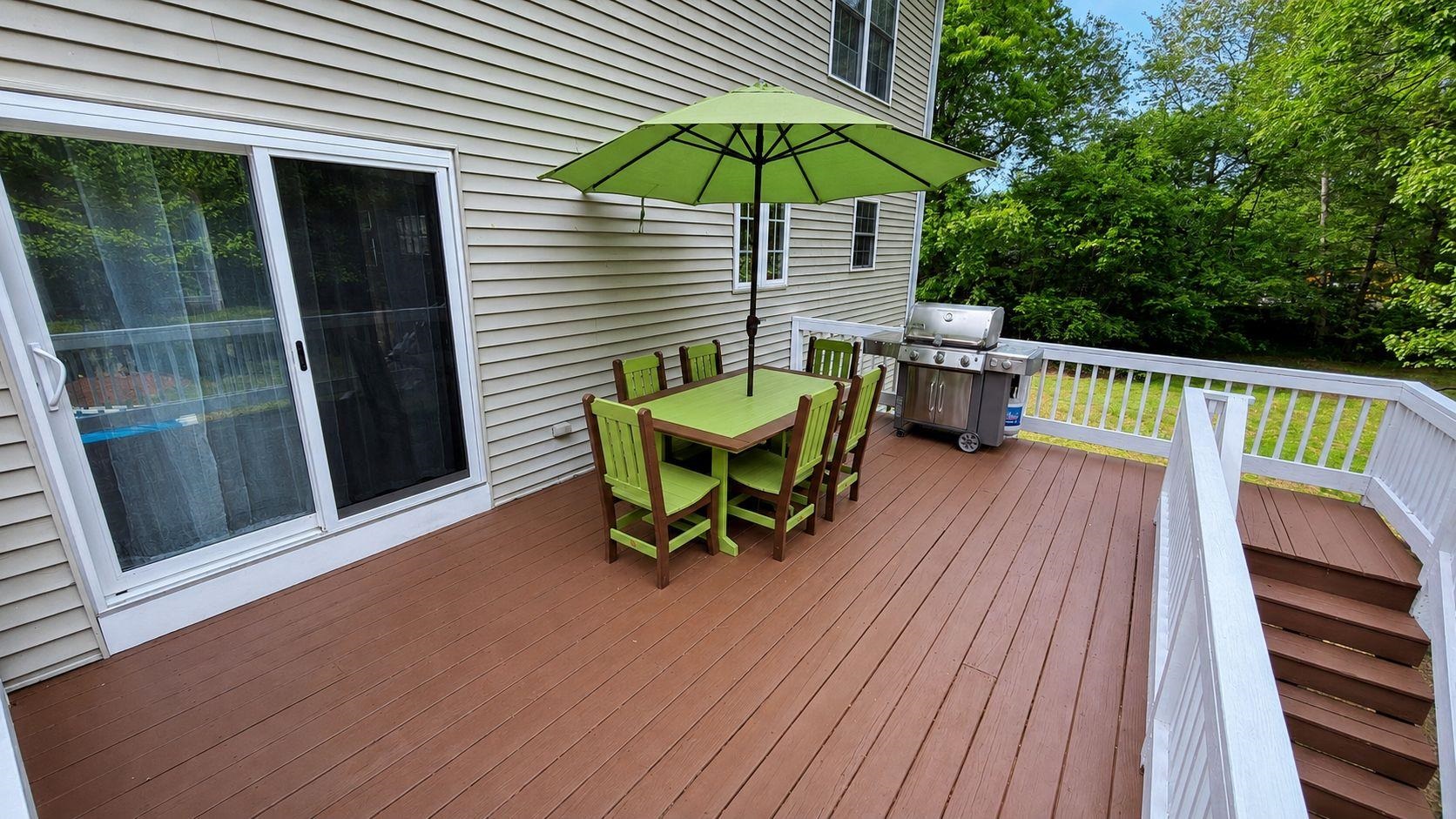 54 Chase Rd, Londonderry, NH 03053