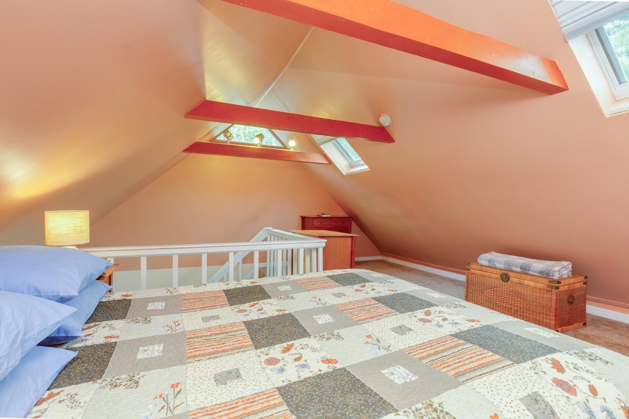 493 Clinton St, Concord, NH 03301
