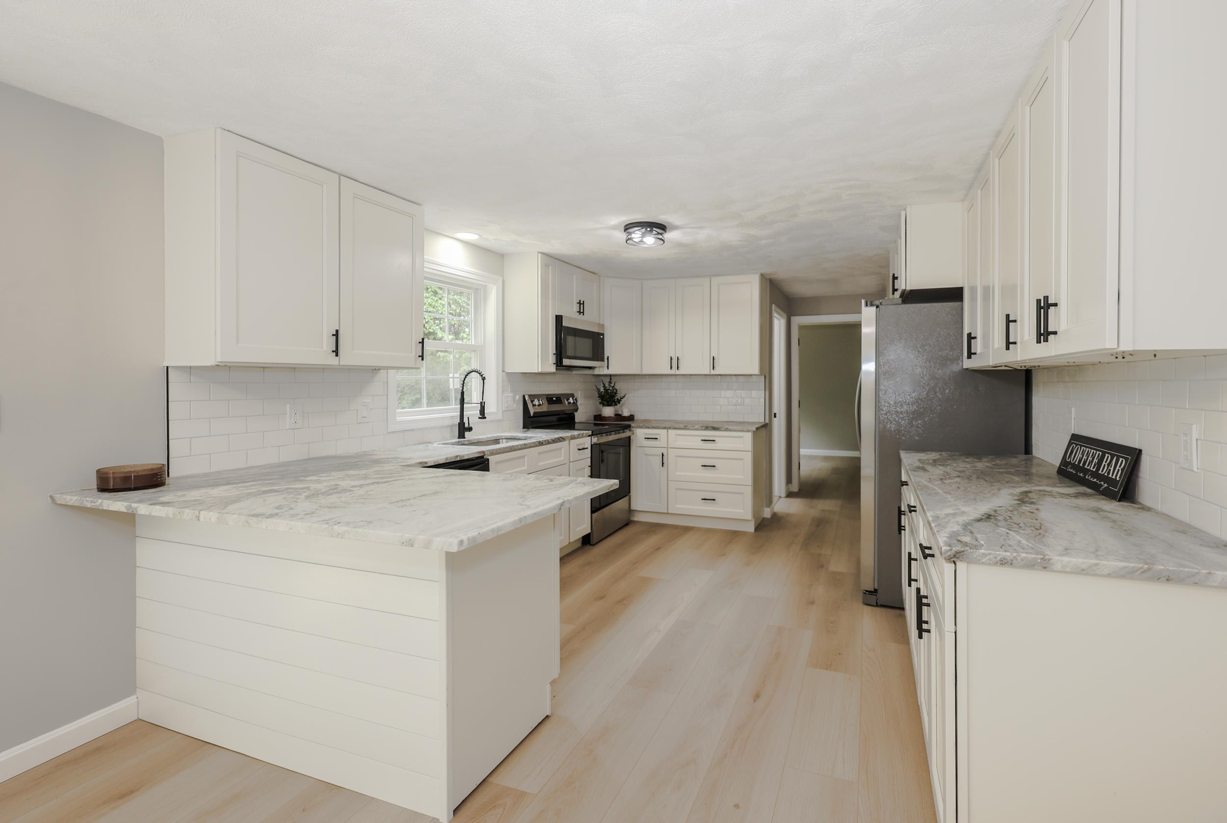 51 Halls Village Rd, Chester, NH 03036