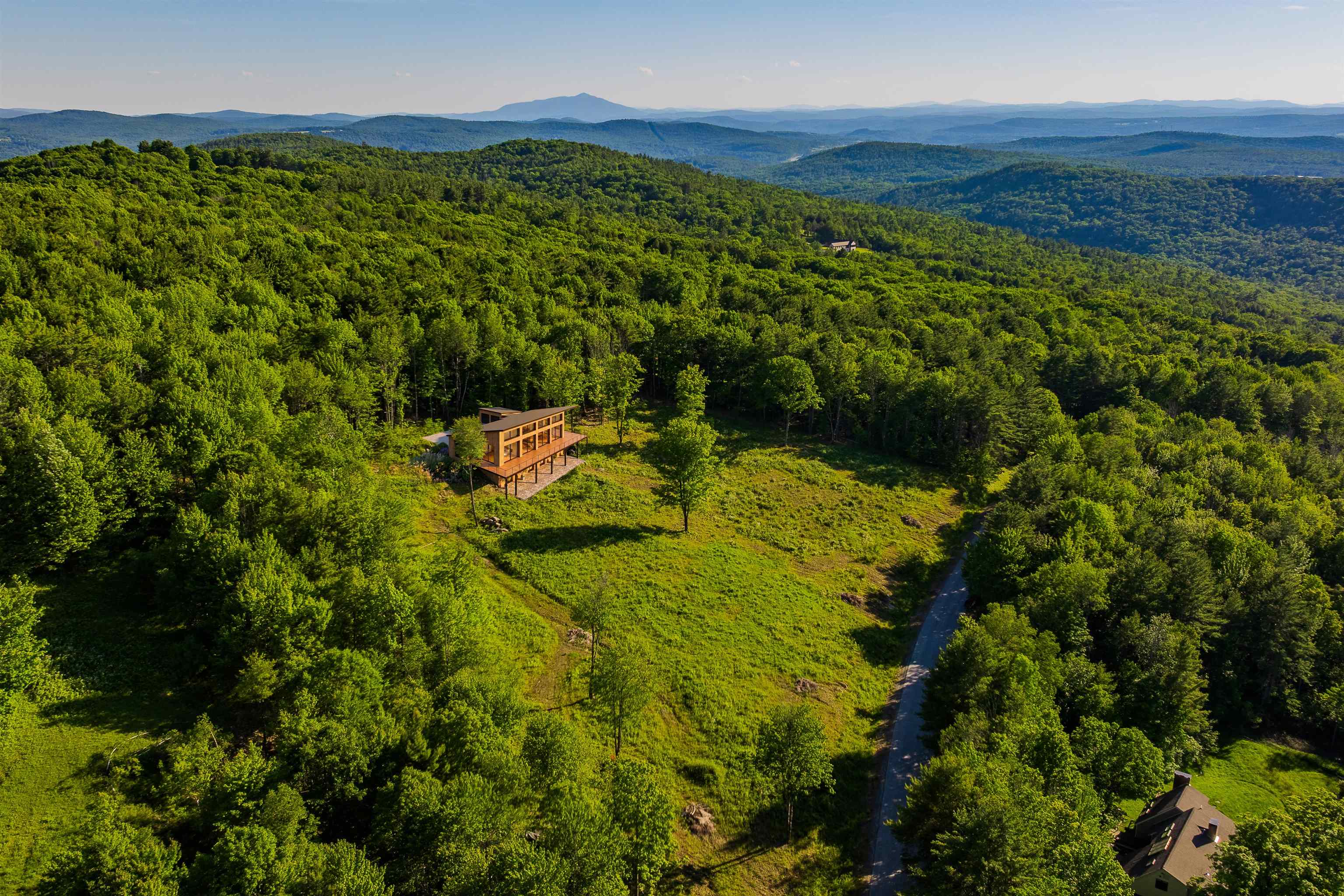 8 Gates Rd, Hanover, NH 03755