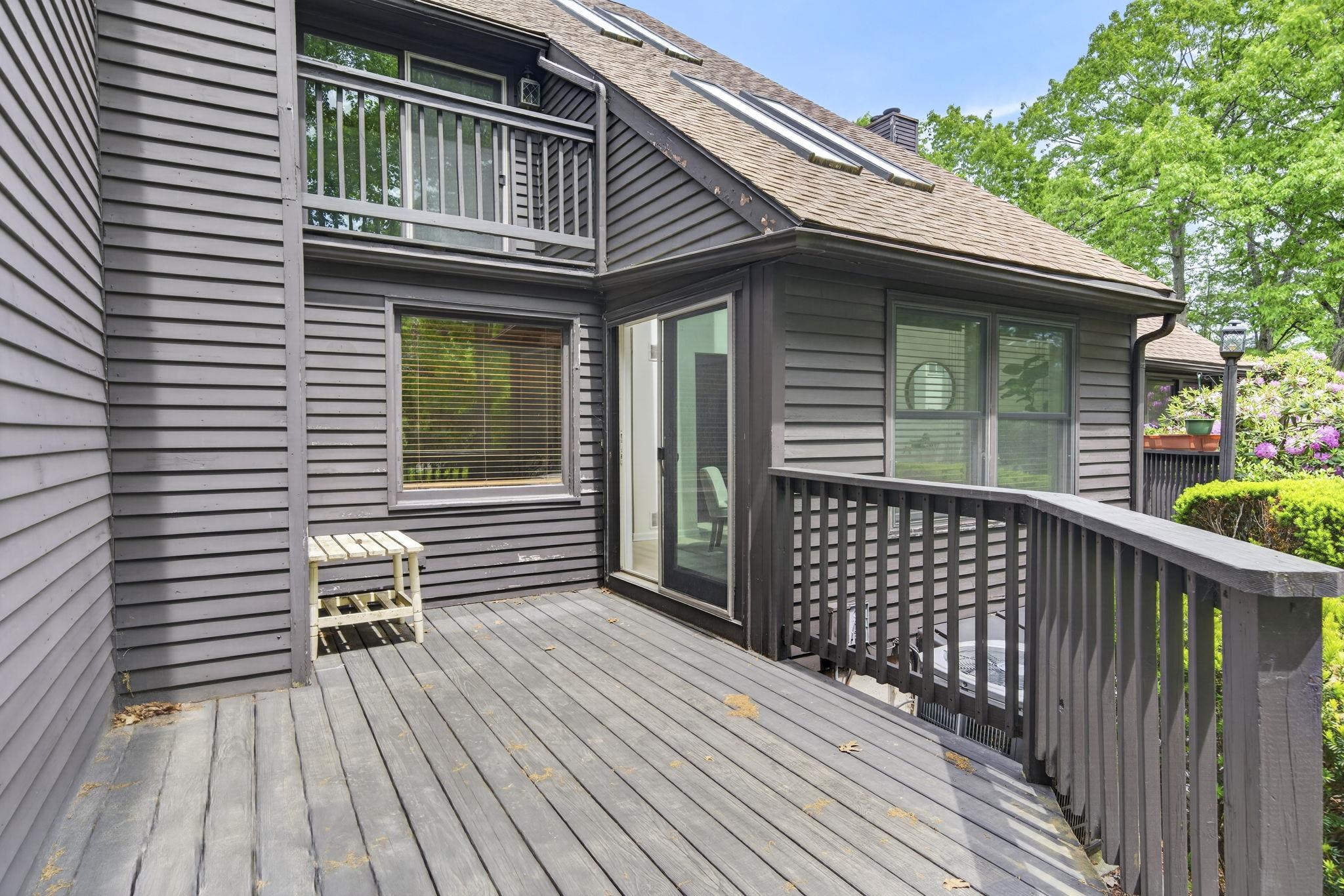 37 Stacey Cir, Windham, NH 03087
