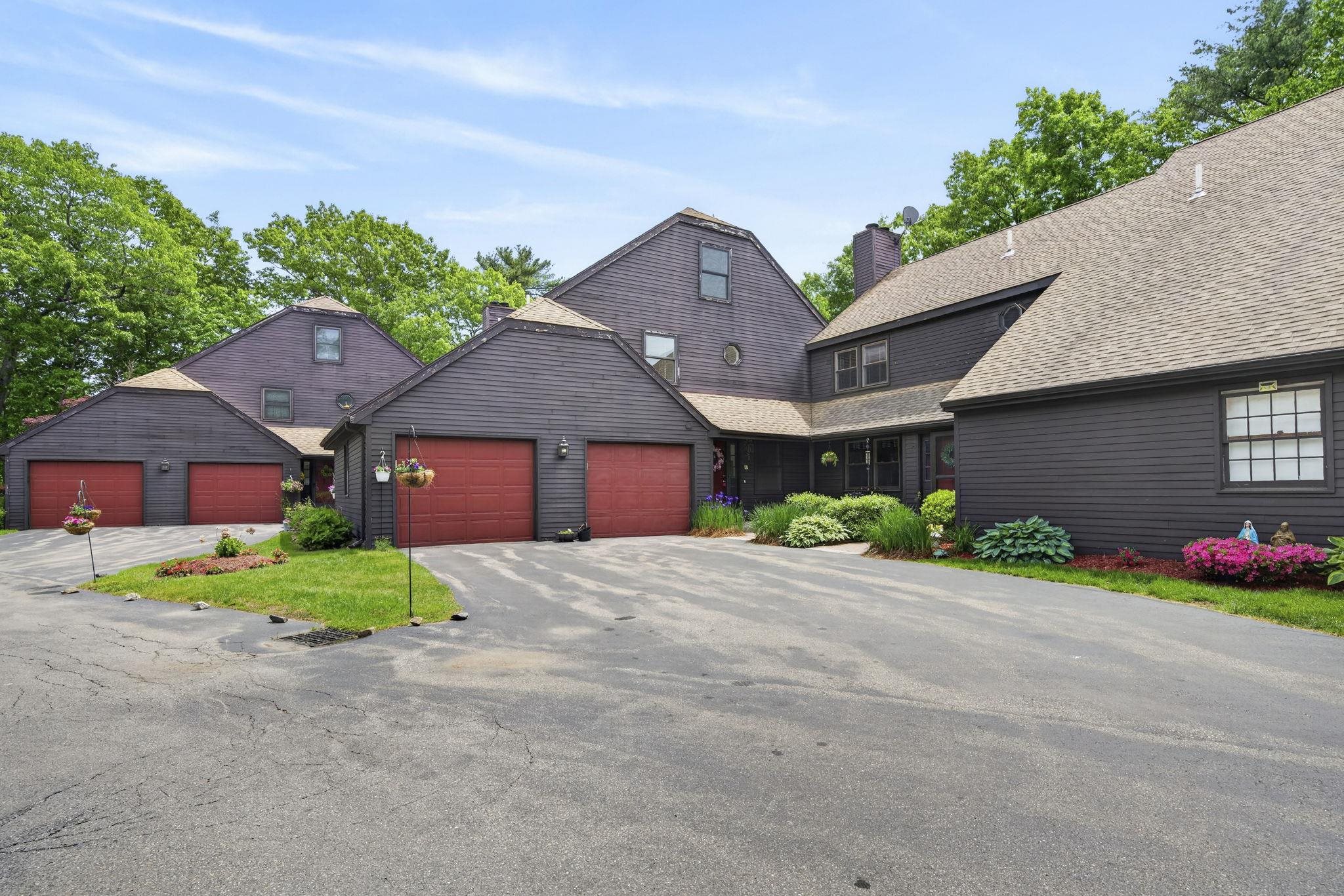 37 Stacey Cir, Windham, NH 03087