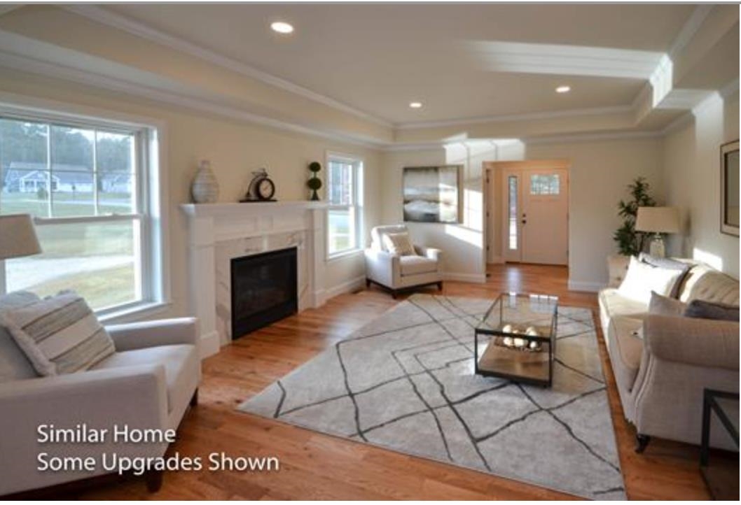 38 Edgewater Dr, Brentwood, NH 03833