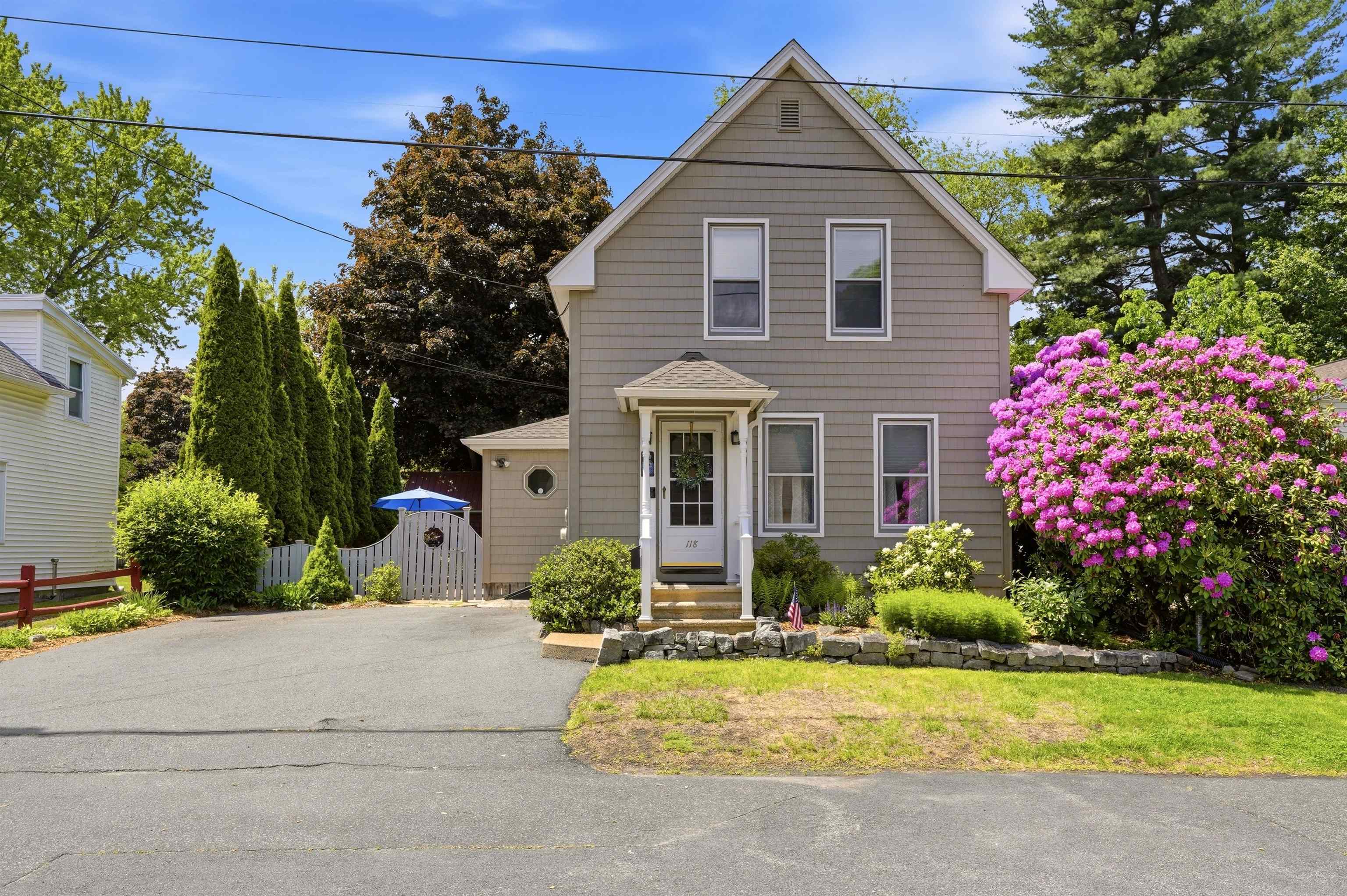 118 Highland Park Ave, Manchester, NH 03109