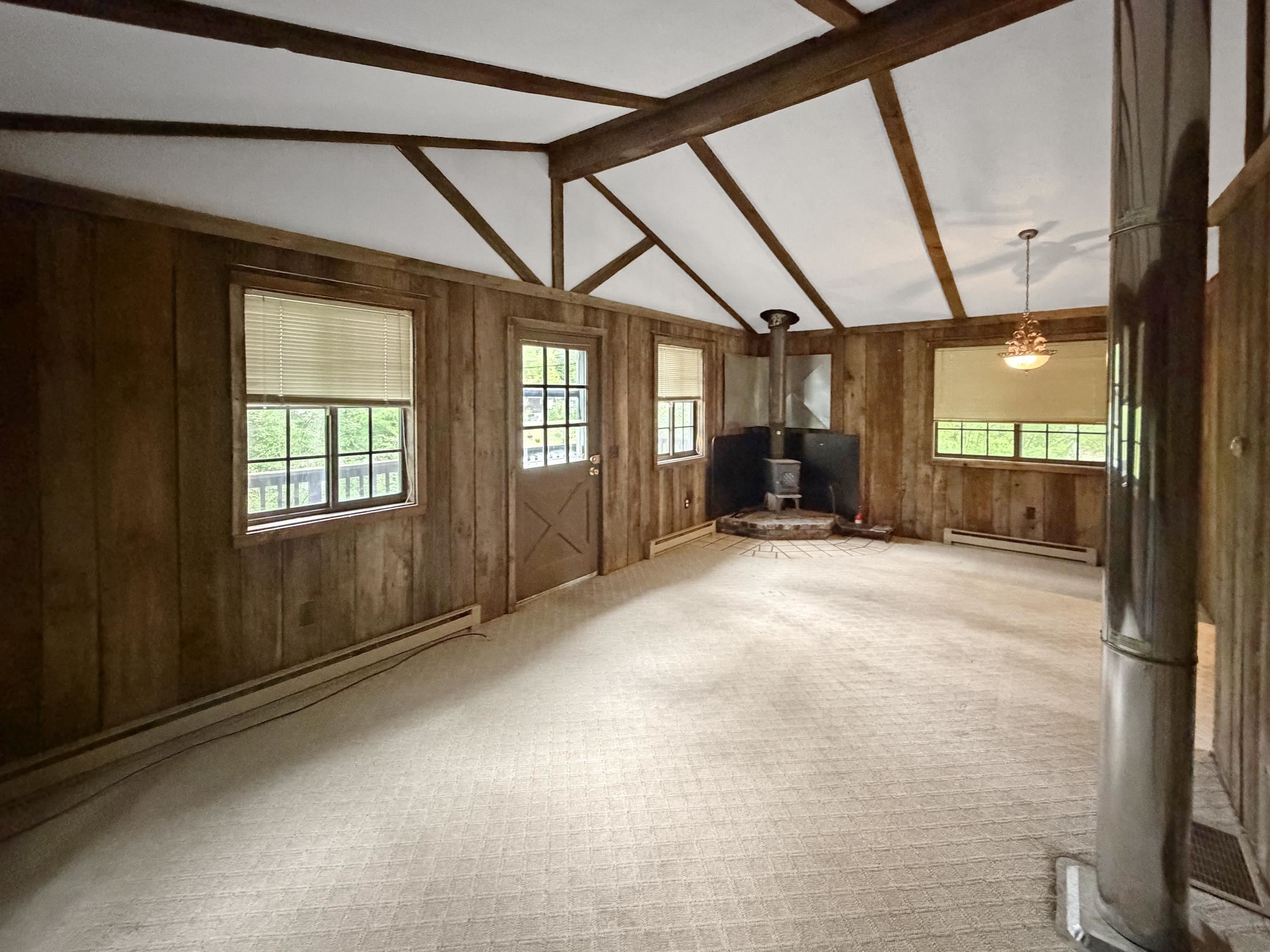 1661 French Pond Rd, Haverhill, NH 03785