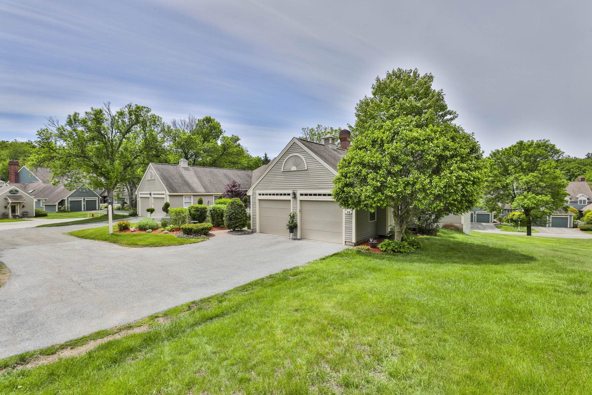 12 Wright Farm Rd, Atkinson, NH 03811
