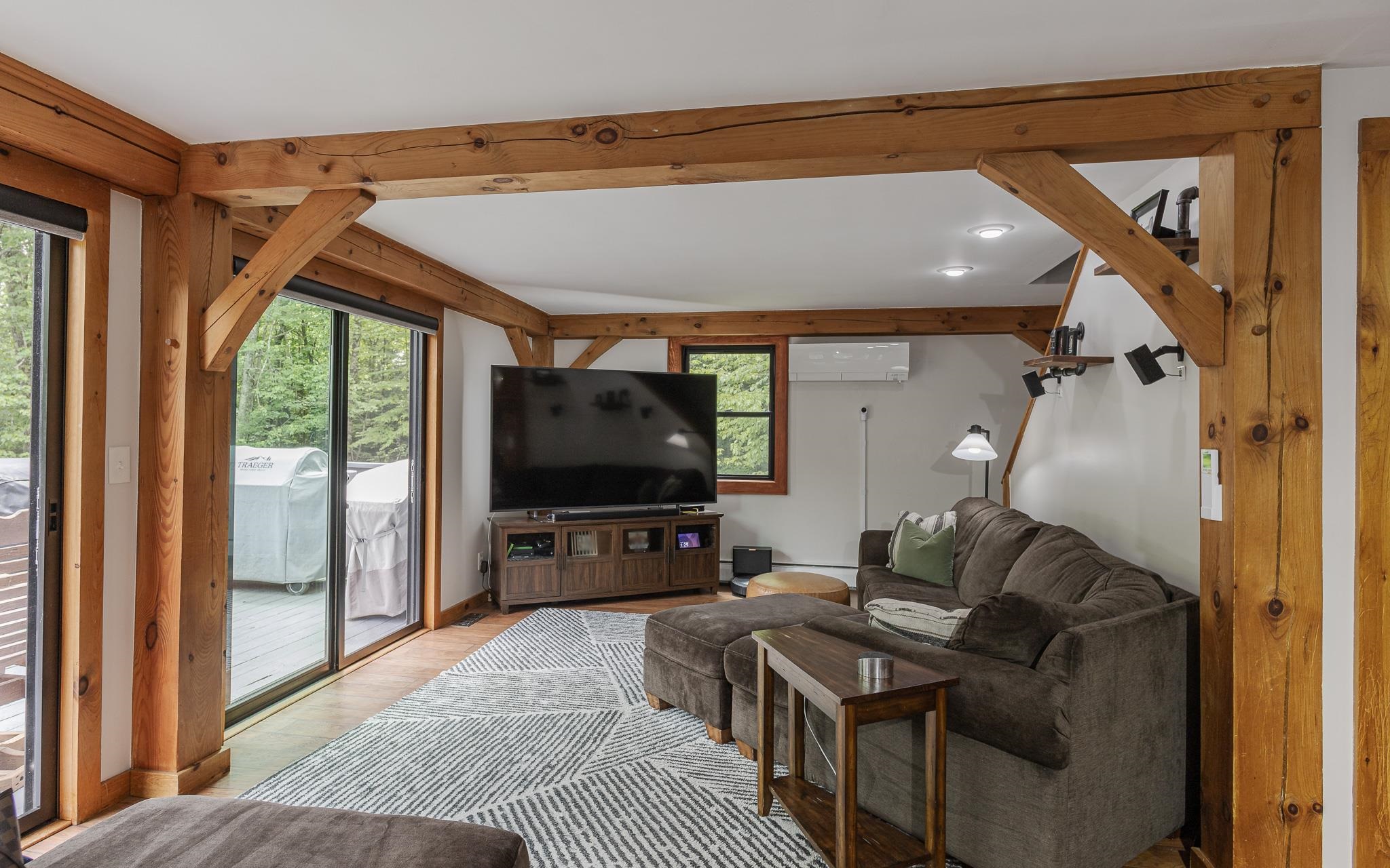 189 Crane Brook Rd, Langdon, NH 03602