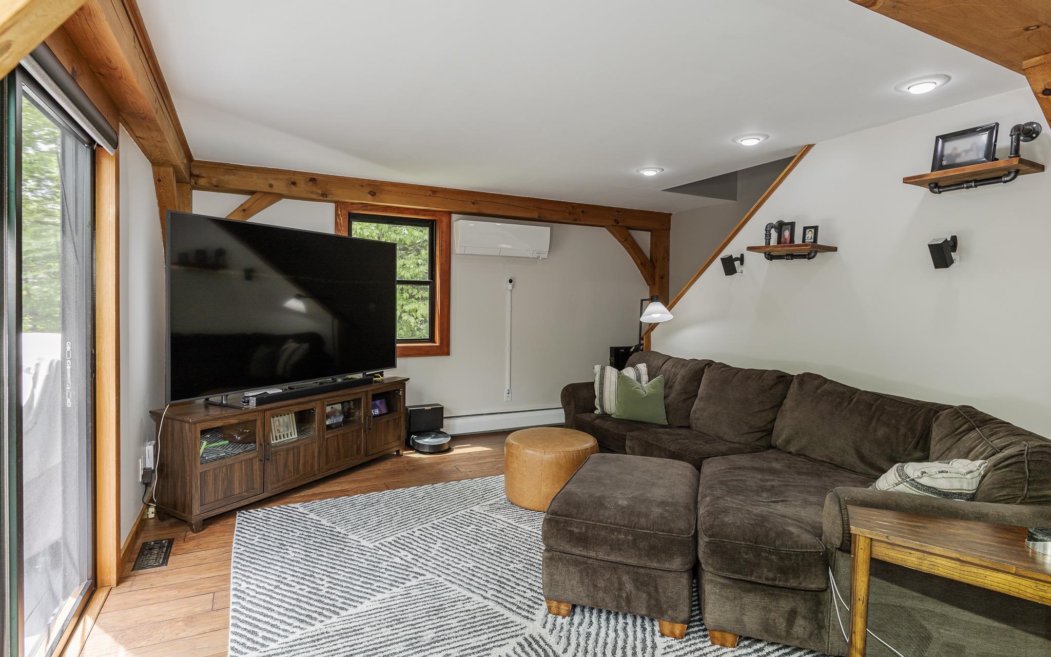 189 Crane Brook Rd, Langdon, NH 03602