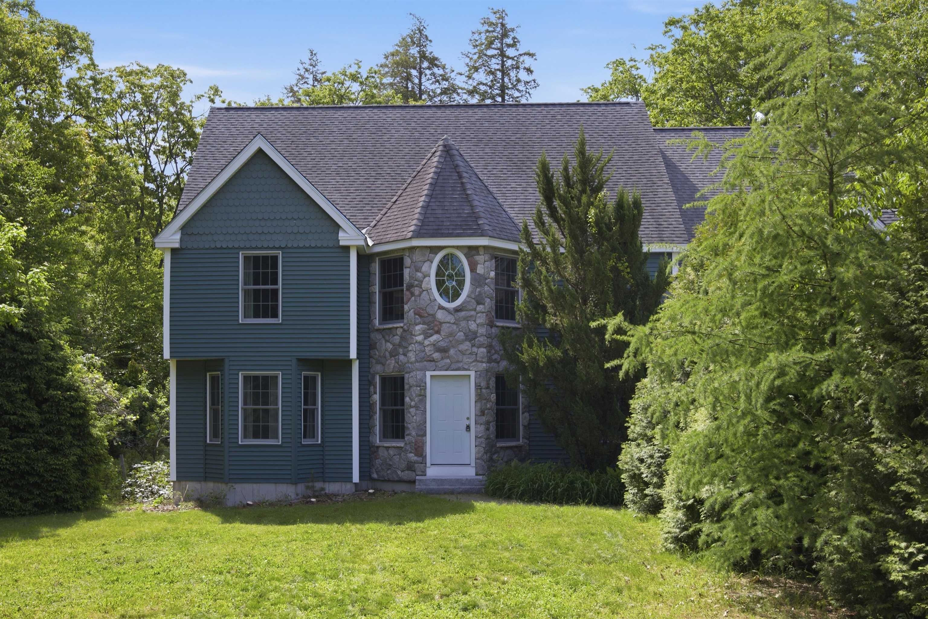 6 Dunnmoore Dr #126-E, Bow, NH 03304