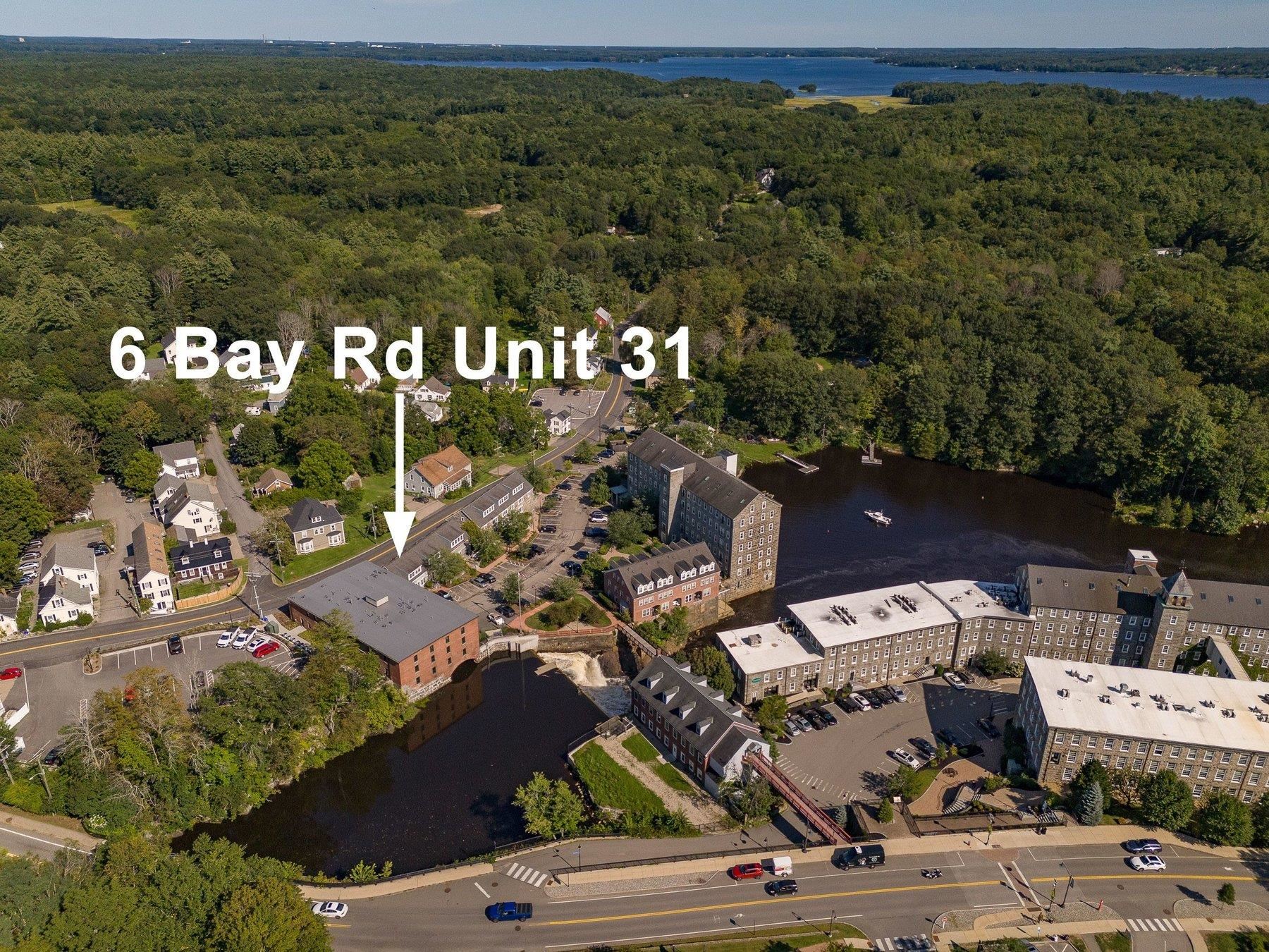 6 Bay Rd, Newmarket, NH 03857