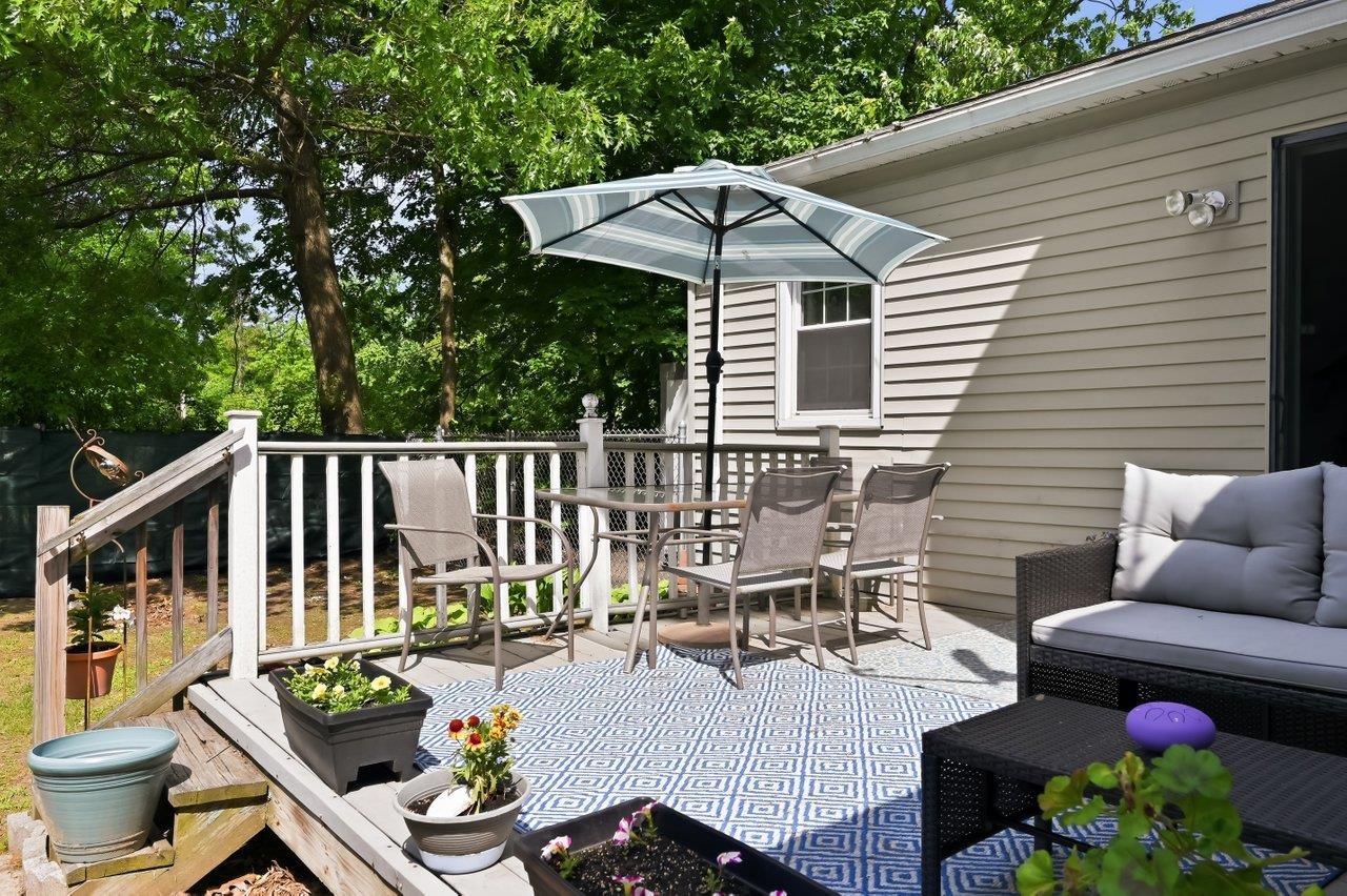 25 Eastman Ave, Bedford, NH 03110