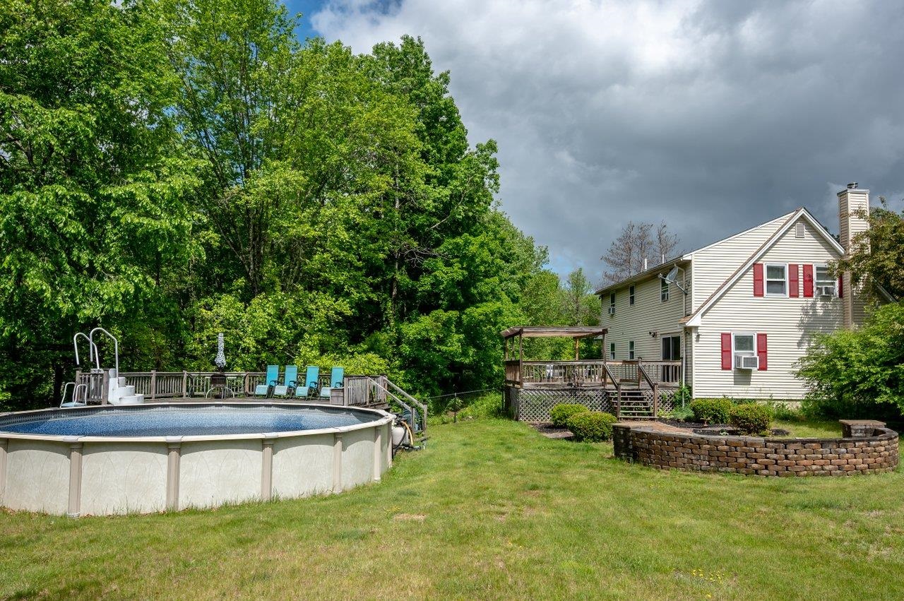 154 Flagg Rd, Rochester, NH 03839